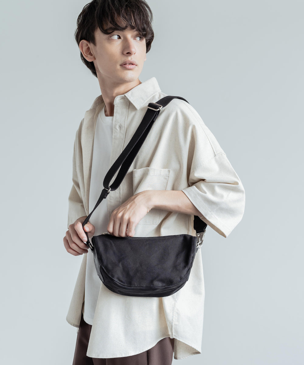 ロッキーモンロー Rocky Monroe ショルダーバッグ メンズ レディース レザー 日本製 斜め掛け 国産 10号キャンバス 撥水 パラフィン ミニサイズ ポーチ 肩がけ 本革 牛革 フェス お出か （ベージュ） ベージュ