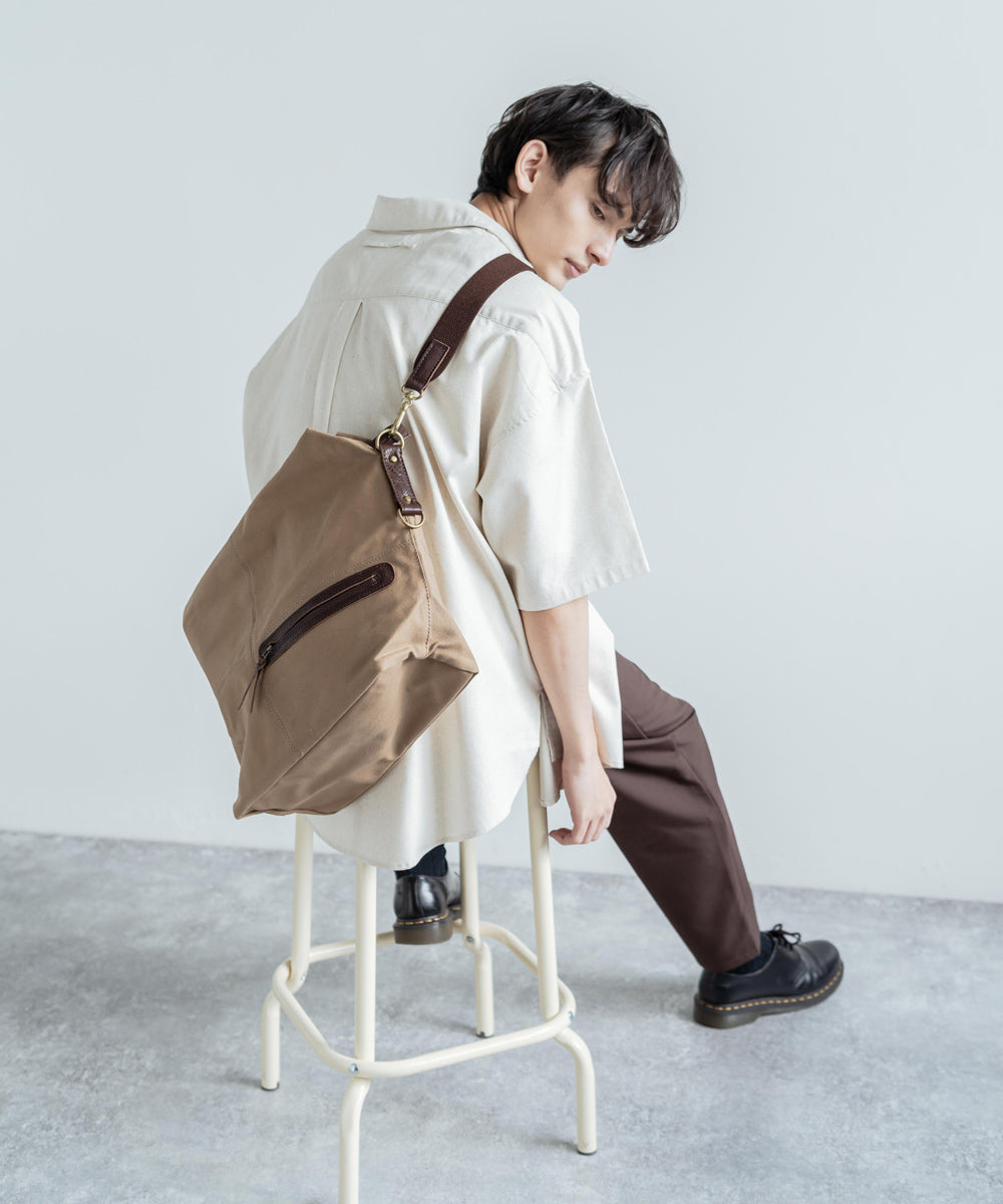 ロッキーモンロー Rocky Monroe ショルダーバッグ メンズ 日本製 レザー トート 手提げ エディターズ 本革 牛革 3WAY 国産 キャンバス 撥水 A4 B4 通勤通学 ギフト プレゼント