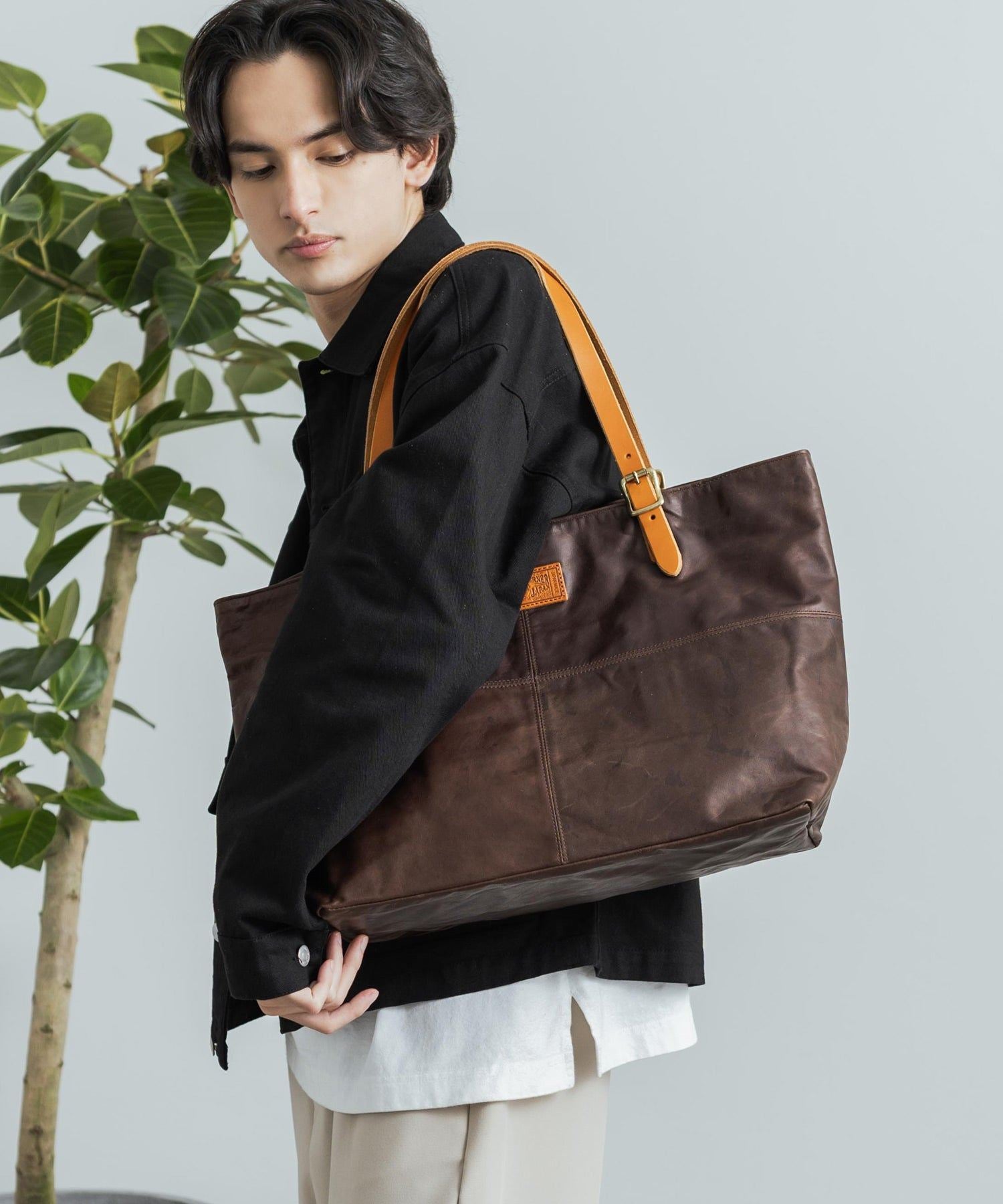 Rocky Monroe Big Tote Bag Men Women Horse Leather Genuine Leather Handheld Simple Pull-Up Outing Business Gift Made in Japan Domestic Butler Ve