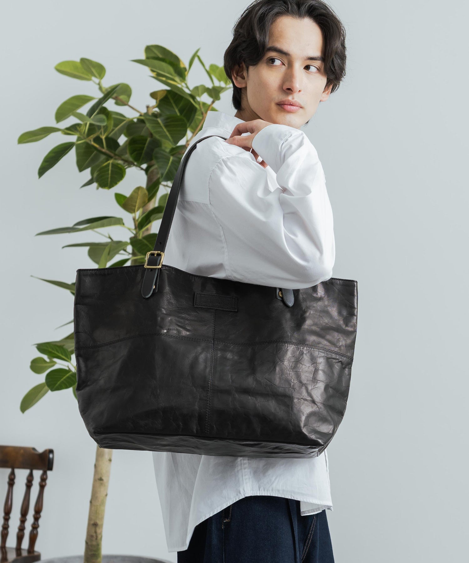 Rocky Monroe Big Tote Bag Men Women Horse Leather Genuine Leather Handheld Simple Pull-Up Outing Business Gift Made in Japan Domestic Butler Ve