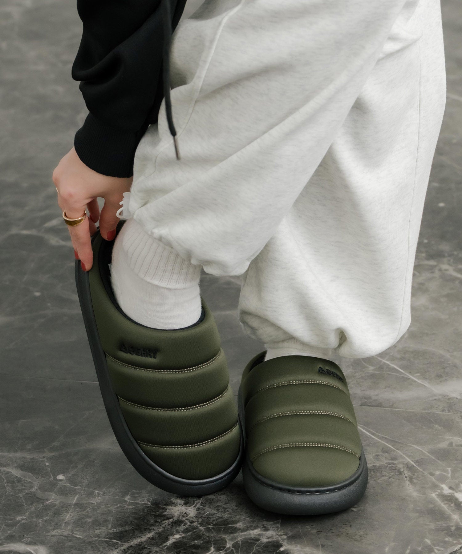 ロッキーモンロー Rocky Monroe GERRY ジェリー モックシューズ サボサンダル スリッポン メンズ レディース 厚底 軽量 ワンポイント クッション カジュアル ストリート 14843 （イエロー） イエロー
