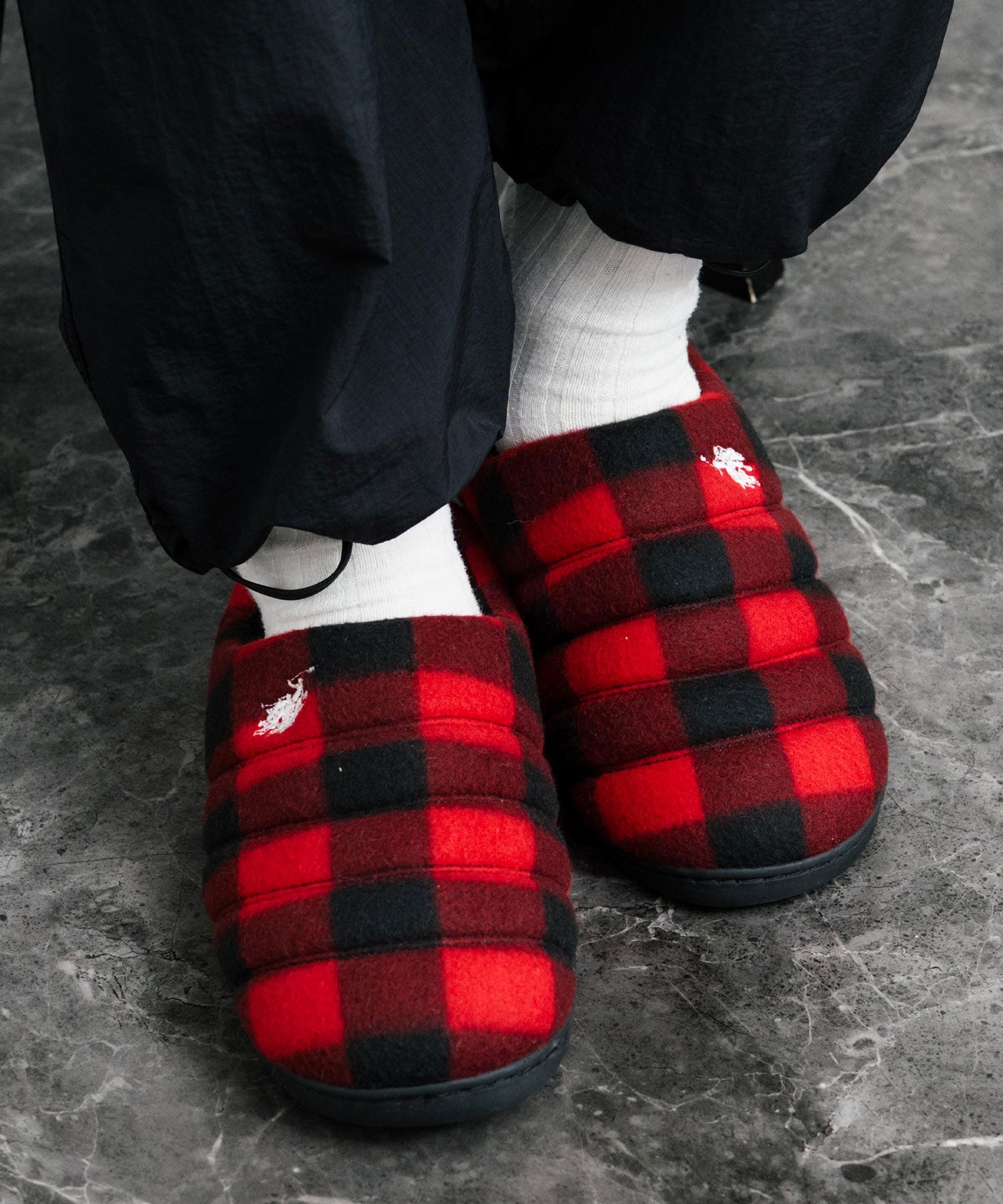 ロッキーモンロー Rocky Monroe モックシューズ スリッパ  靴 メンズ レディース バブーシュ ルームシューズ スリッポン 別注 オリジナル U.S. POLO ASSN. 14948 （レッド×ブラック(フリース)） レッド×ブラック(フリース)