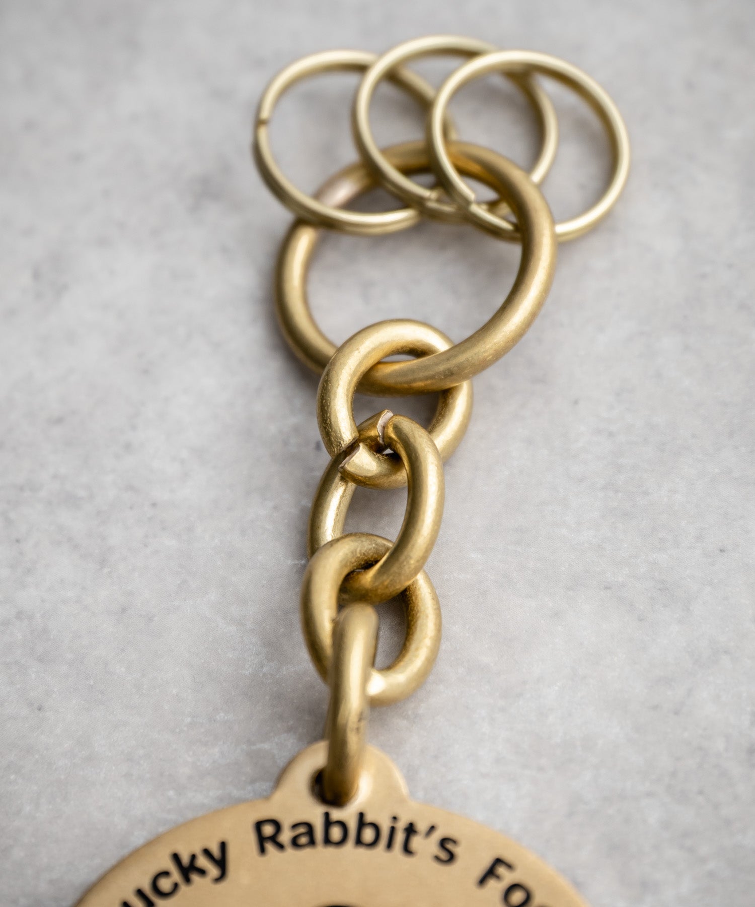 ロッキーモンロー Rocky Monroe キーホルダー キーチャーム メンズ レディース キーリング ストラップ ウサギ 日本製 国産 Butler Verner Sails JF-3047 15568 （ブラス） ブラス