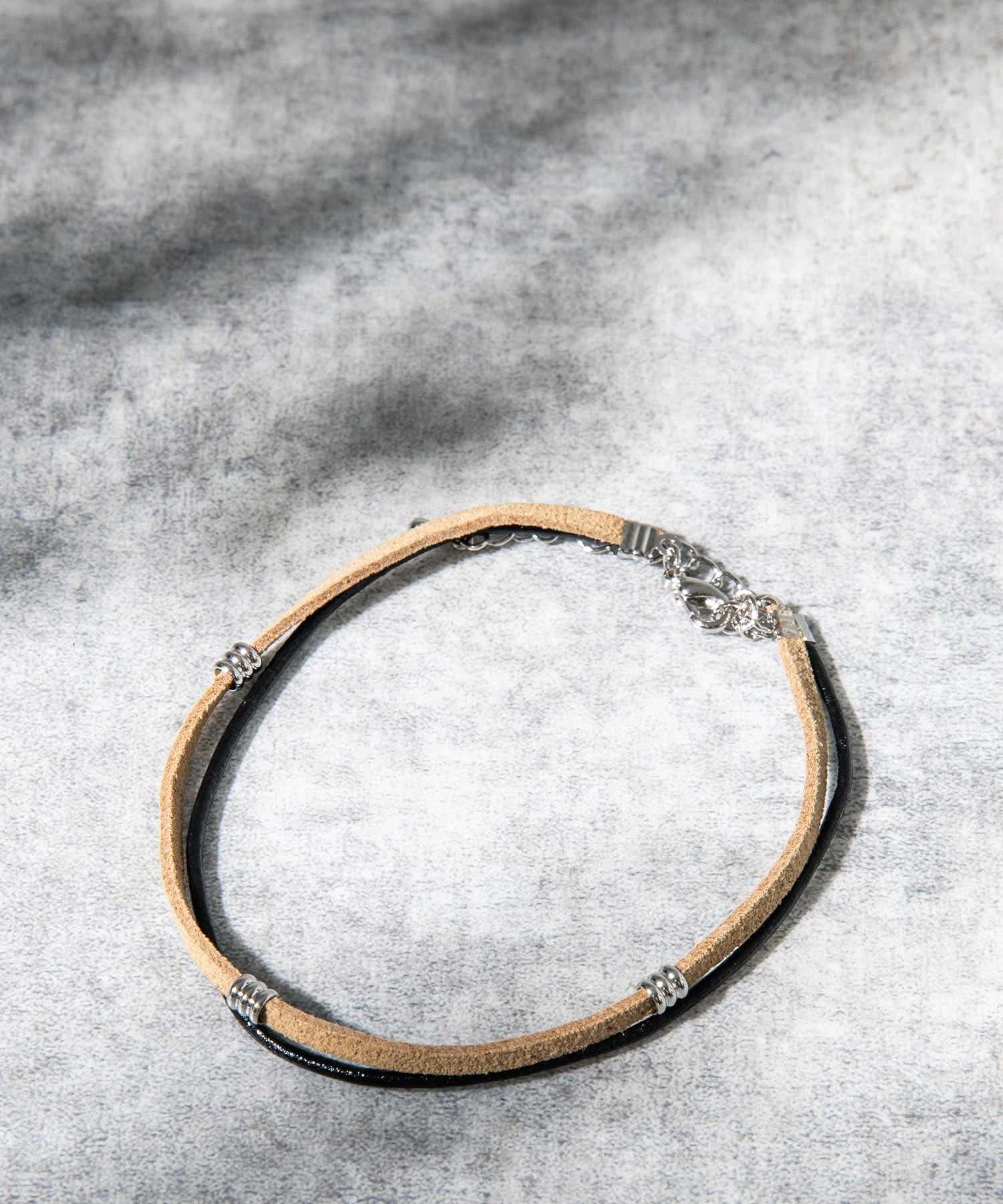 ロッキーモンロー Rocky Monroe アンクレット ブレスレット メンズ レディース つけっぱなし 2連 シルバー PU フェイクレザー チャーム カラーコード ペア シンプル 英字 9571