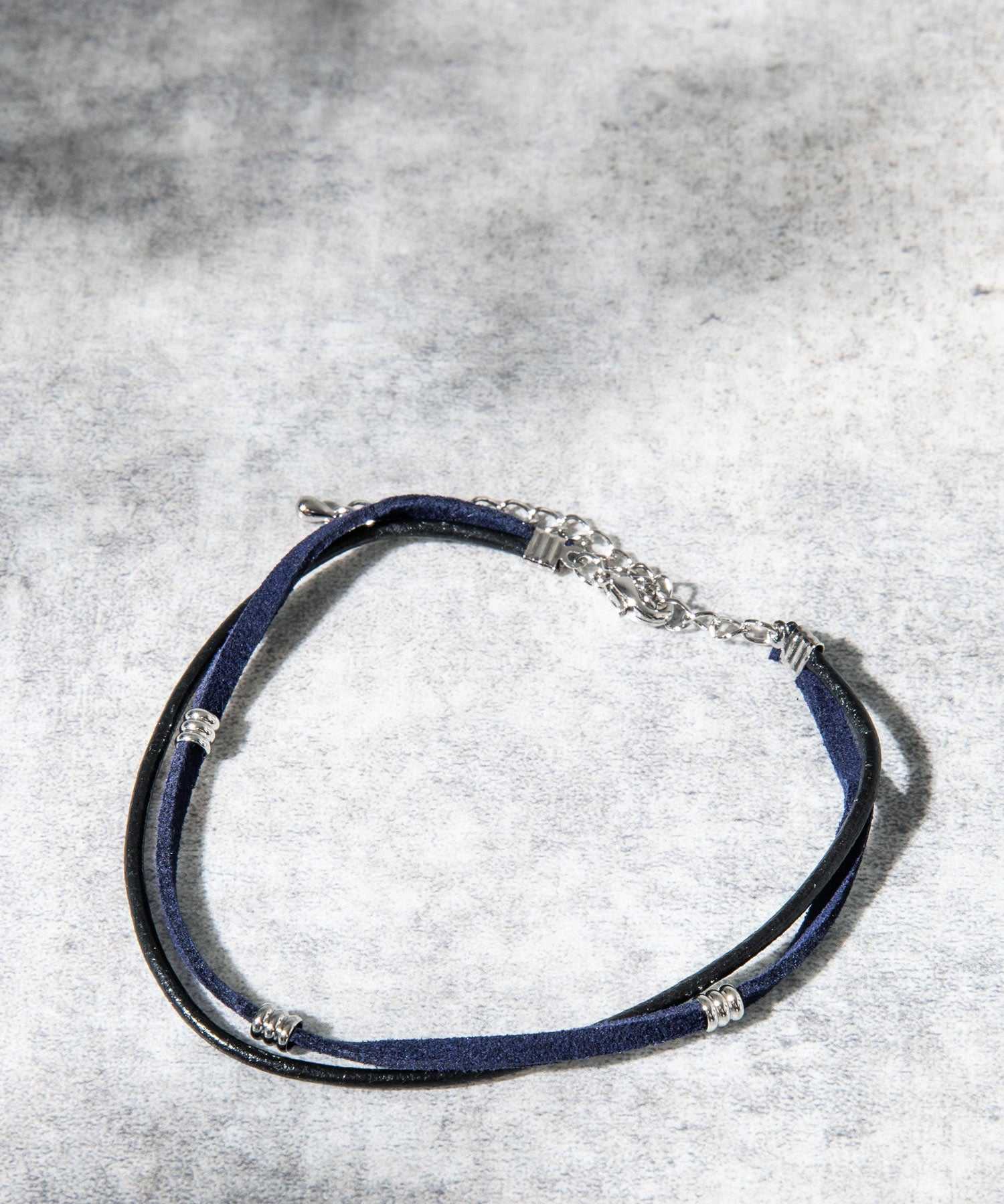 ロッキーモンロー Rocky Monroe アンクレット ブレスレット メンズ レディース つけっぱなし 2連 シルバー PU フェイクレザー チャーム カラーコード ペア シンプル 英字 9571