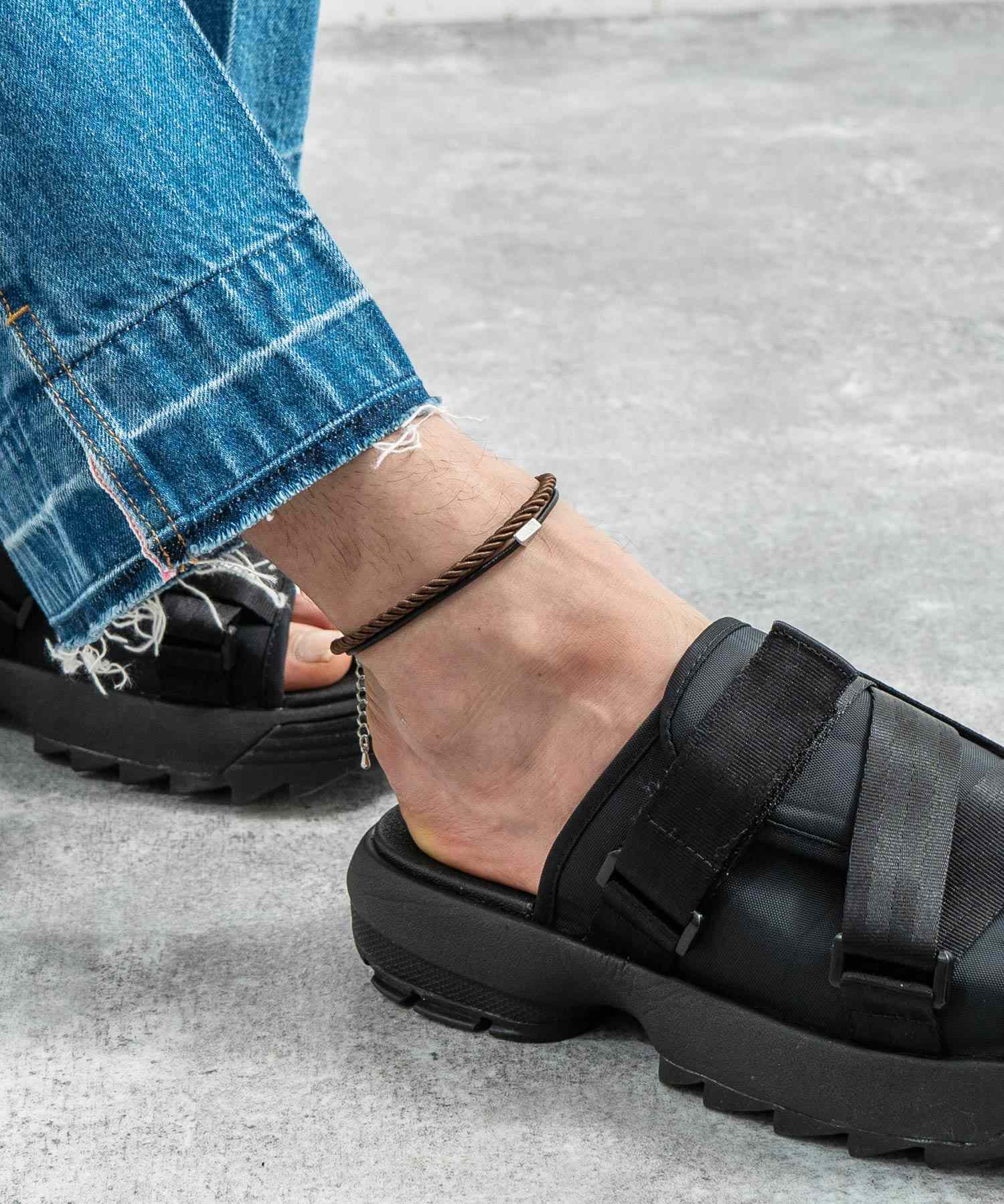 ロッキーモンロー Rocky Monroe アンクレット ブレスレット メンズ レディース つけっぱなし 2連 シルバー PU フェイクレザー チャーム カラーコード ペア シンプル 英字 9571