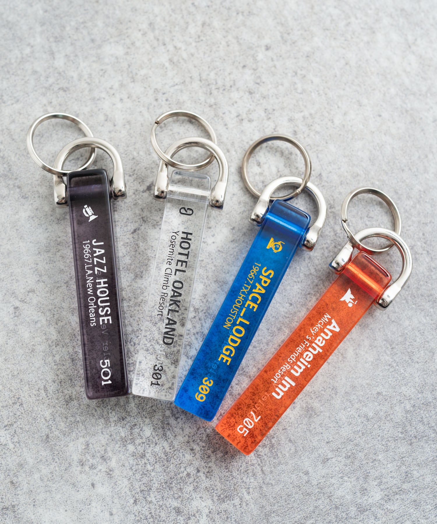 Rocky Monroe Keychain Hotel Men's Keychain Key Charm Key Ring Stick Transparent Acrylic America Room Key Key Retro Accessory Present