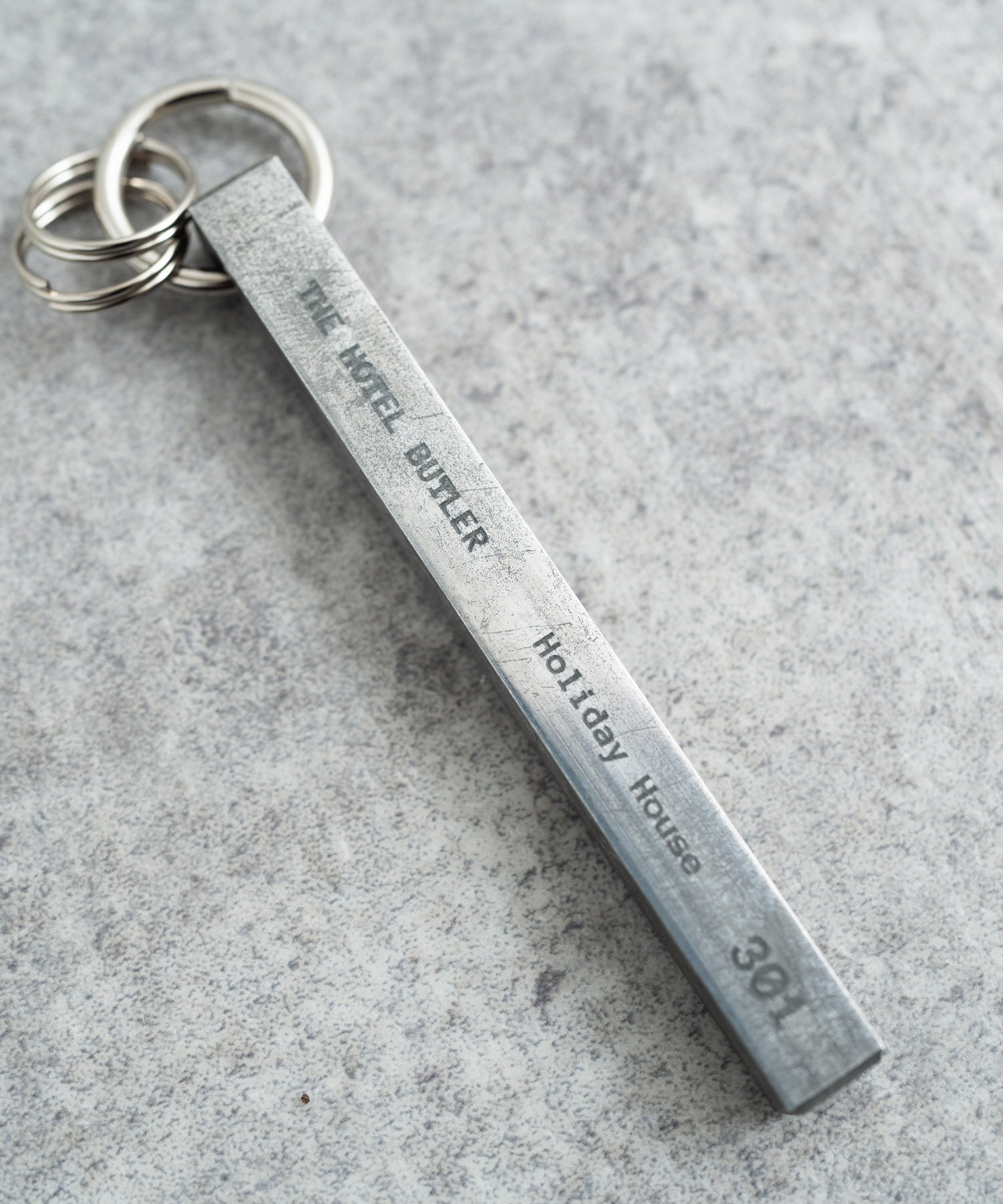 ロッキーモンロー Rocky Monroe キーホルダー ホテルキー ルームキー 日本製 アルミ メンズ レディース キーリング キーチェーン アメカジ カジュアル シンプル 鍵 カギ プレゼント トラッ （302.Penthouse） 302.Penthouse