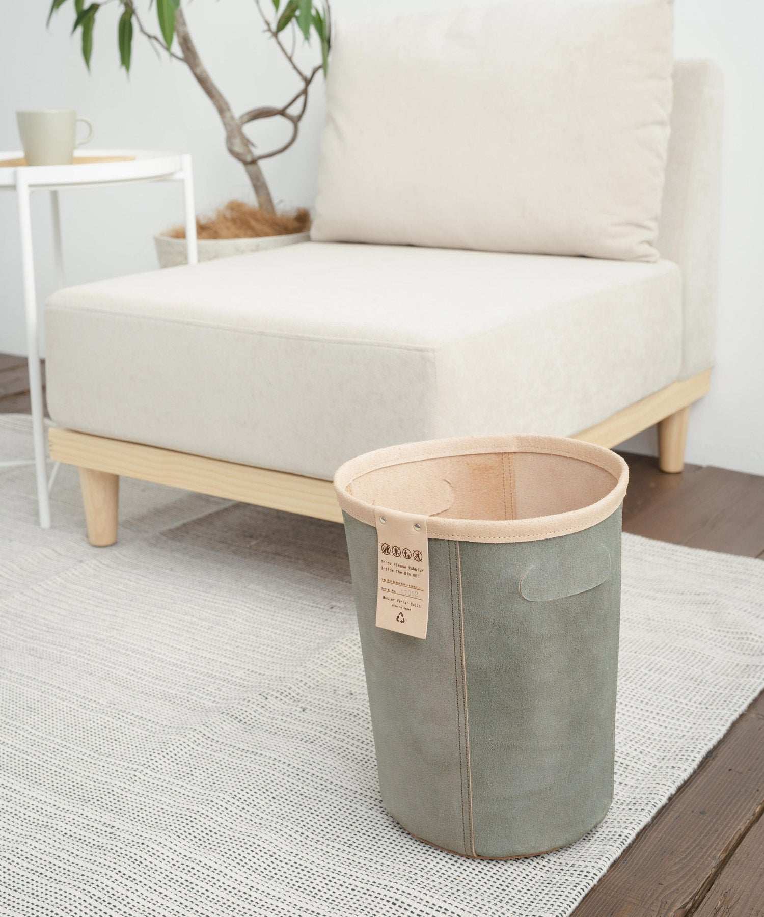 Rocky Monroe Trash Box Garbage Can Cowhide Toko Leather Domestic Made in Japan Genuine Leather Dust Box Storage Slim Simple Plain Miscellaneous Goods Interior Stylish Round Type Room New Life