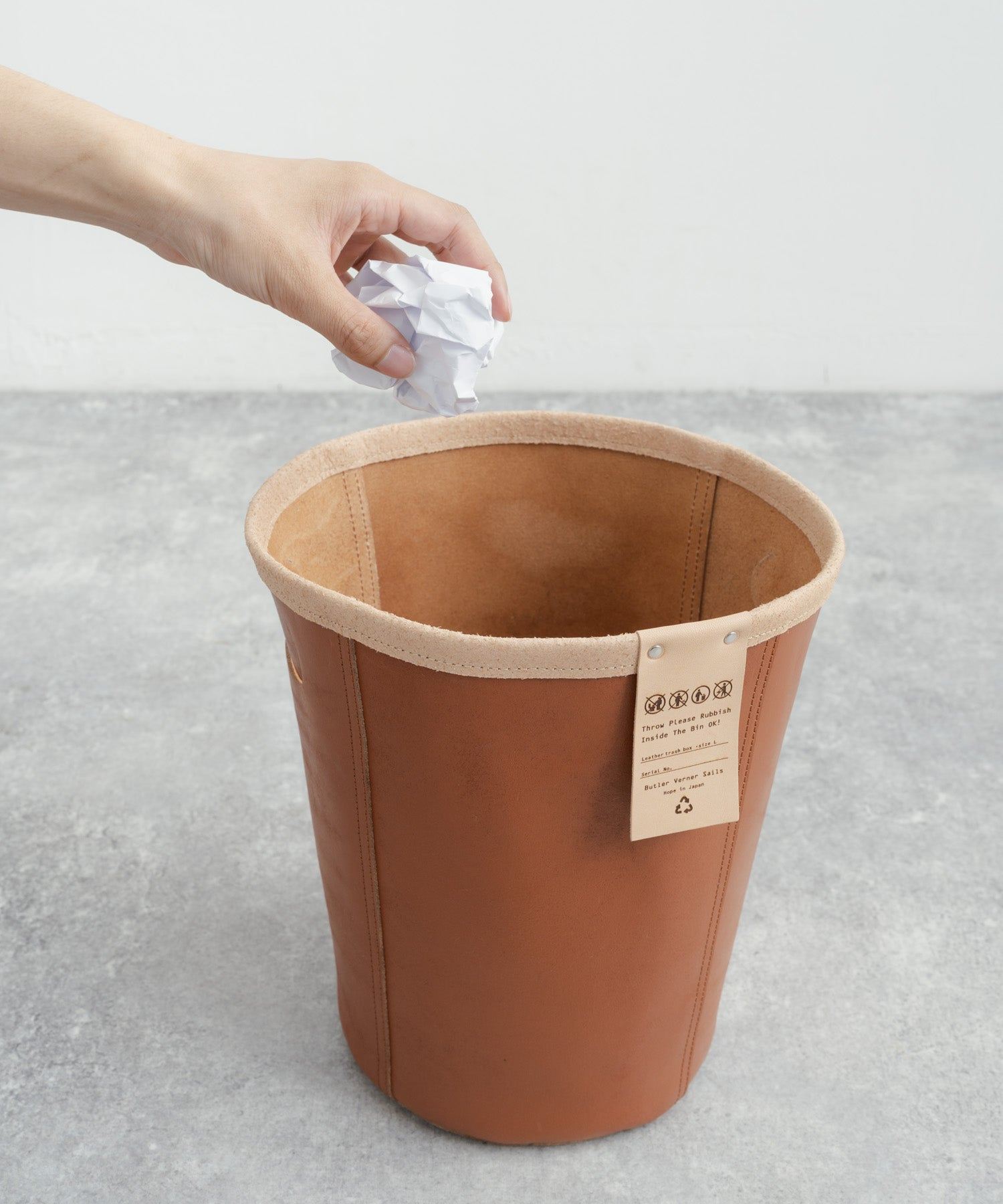 Rocky Monroe Trash Box Garbage Can Cowhide Toko Leather Domestic Made in Japan Genuine Leather Dust Box Storage Slim Simple Plain Miscellaneous Goods Interior Stylish Round Type Room New Life