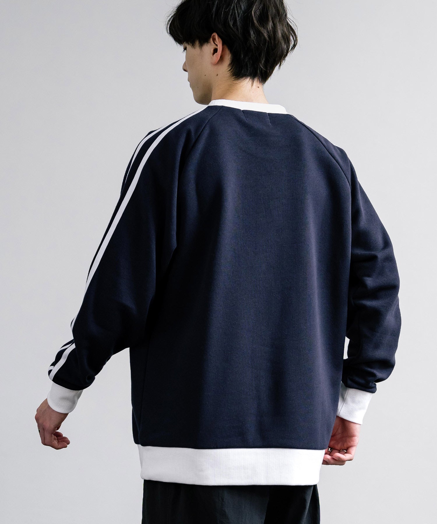 ロッキーモンロー Rocky Monroe トレーナー スウェット ラグラン メンズ レディース 長袖 裏起毛 クルーネック プリント 袖ライン 刺繍 ワンポイント 76lubricants 14153
