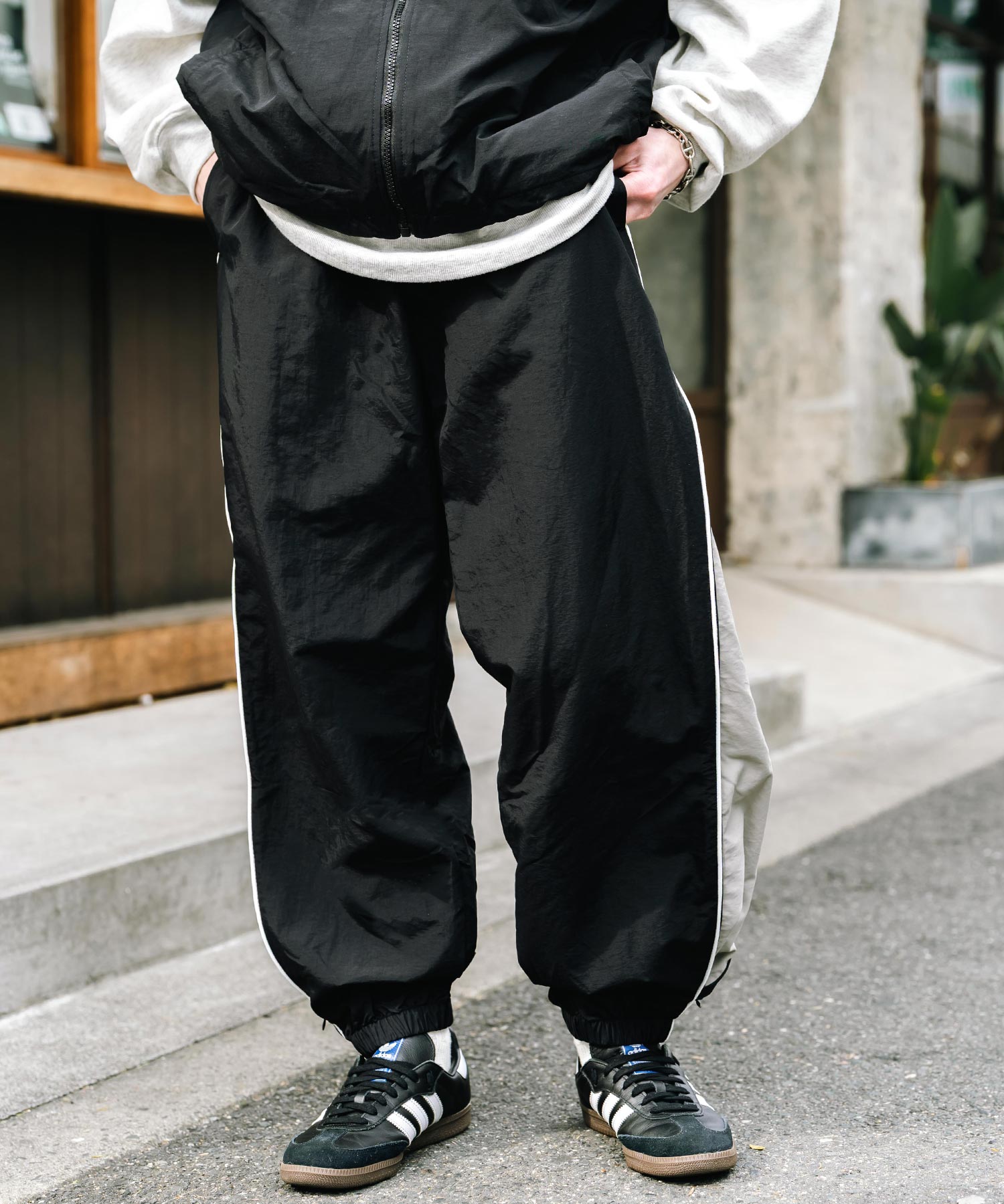 ロッキーモンロー Rocky Monroe トラックパンツ ナイロン サイドジップ ワイド メンズ レディース 配色 2way テック系 パイピング イージージョガー スケーター ドローコード 14308 （グレー） グレー
