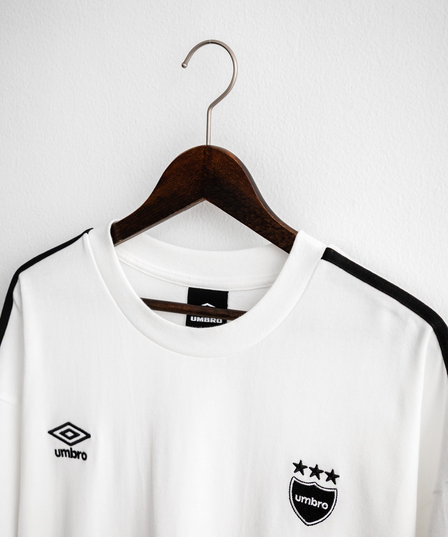 ロッキーモンロー Rocky Monroe UMBRO アンブロ Tシャツ 半袖 メンズ レディース カットソー フットボールT サイドライン オーバーサイズ ロゴ刺繍 別注コラボ 14470 （ホワイト） ホワイト