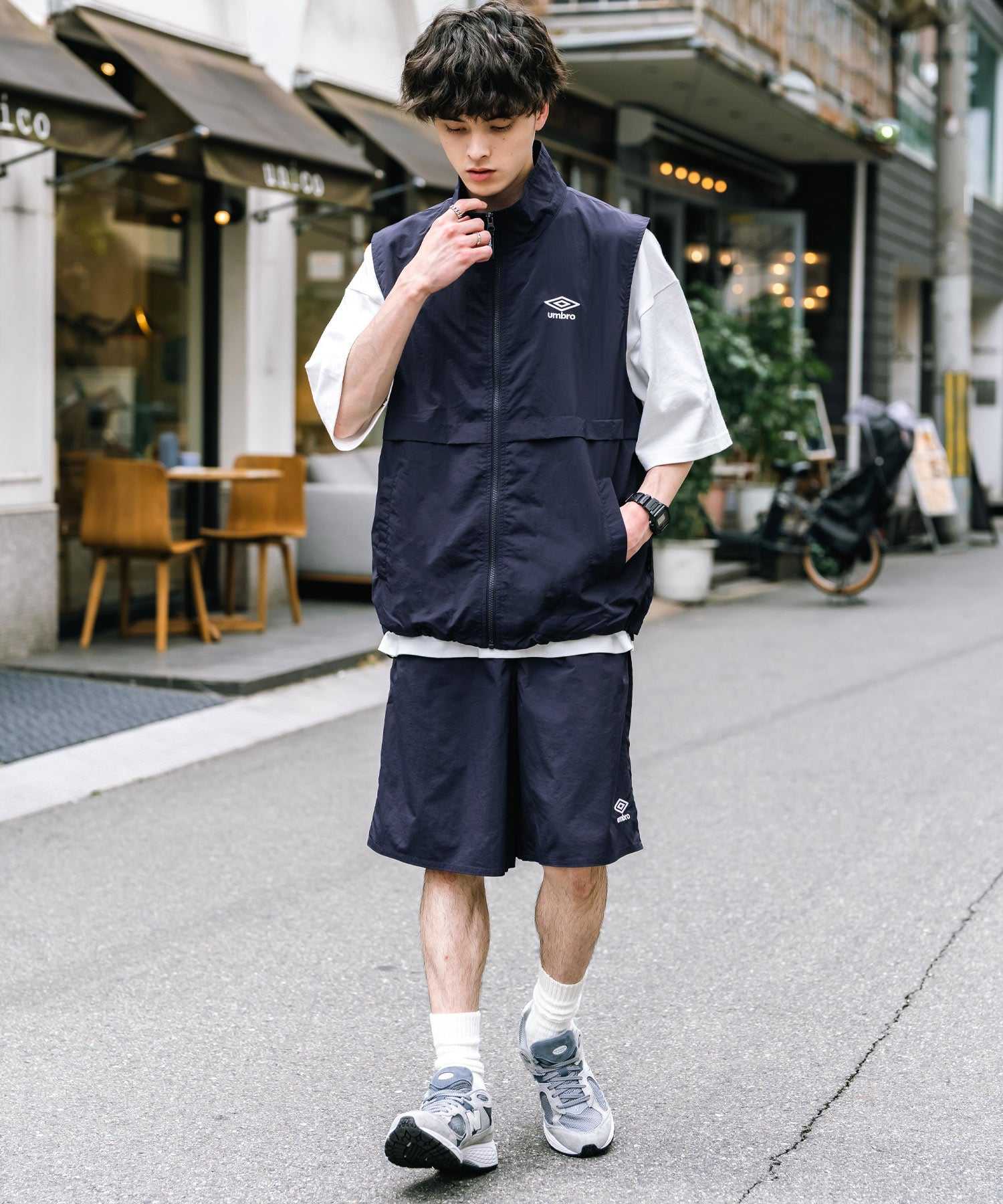 ロッキーモンロー Rocky Monroe UMBRO ショートパンツ ワイド ナイロン メンズ レディース イージーショーツ 短パン ひざ丈  ハーフ ワンポイント ロゴ刺繍 別注コラボ 14473 （ネイビー） ネイビー