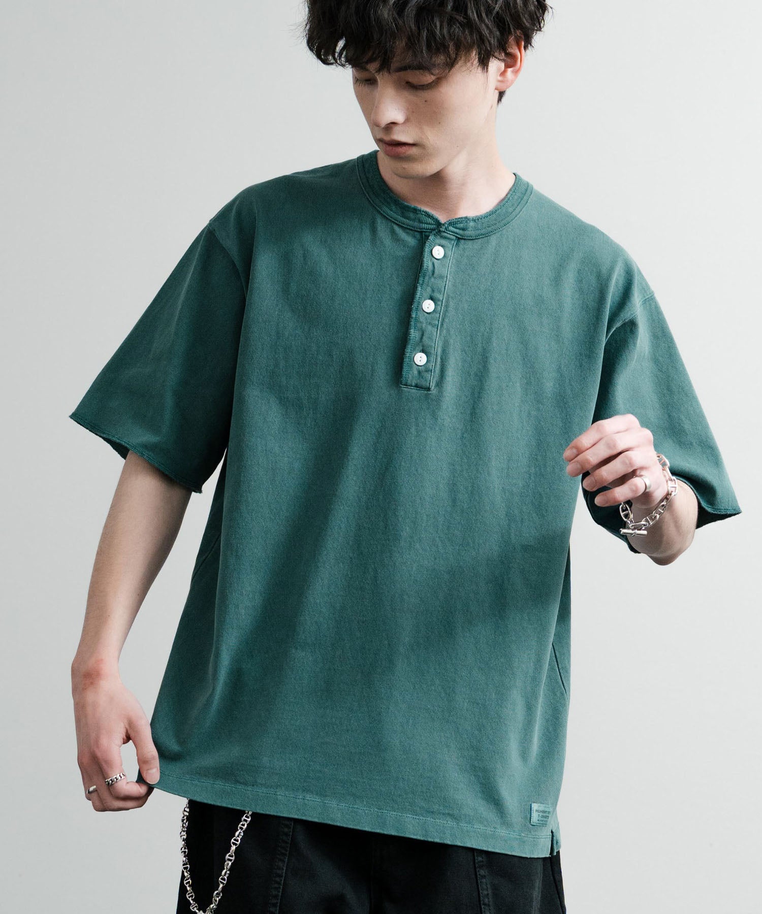 ロッキーモンロー Rocky Monroe Tシャツ 半袖 ヘンリーネック ヘビーウェイト メンズ レディース ピグメント加工 ワンポイント ピスネーム KRIFF MAYER 2455803 14680 （119.ブルーグリーン） 119.ブルーグリーン