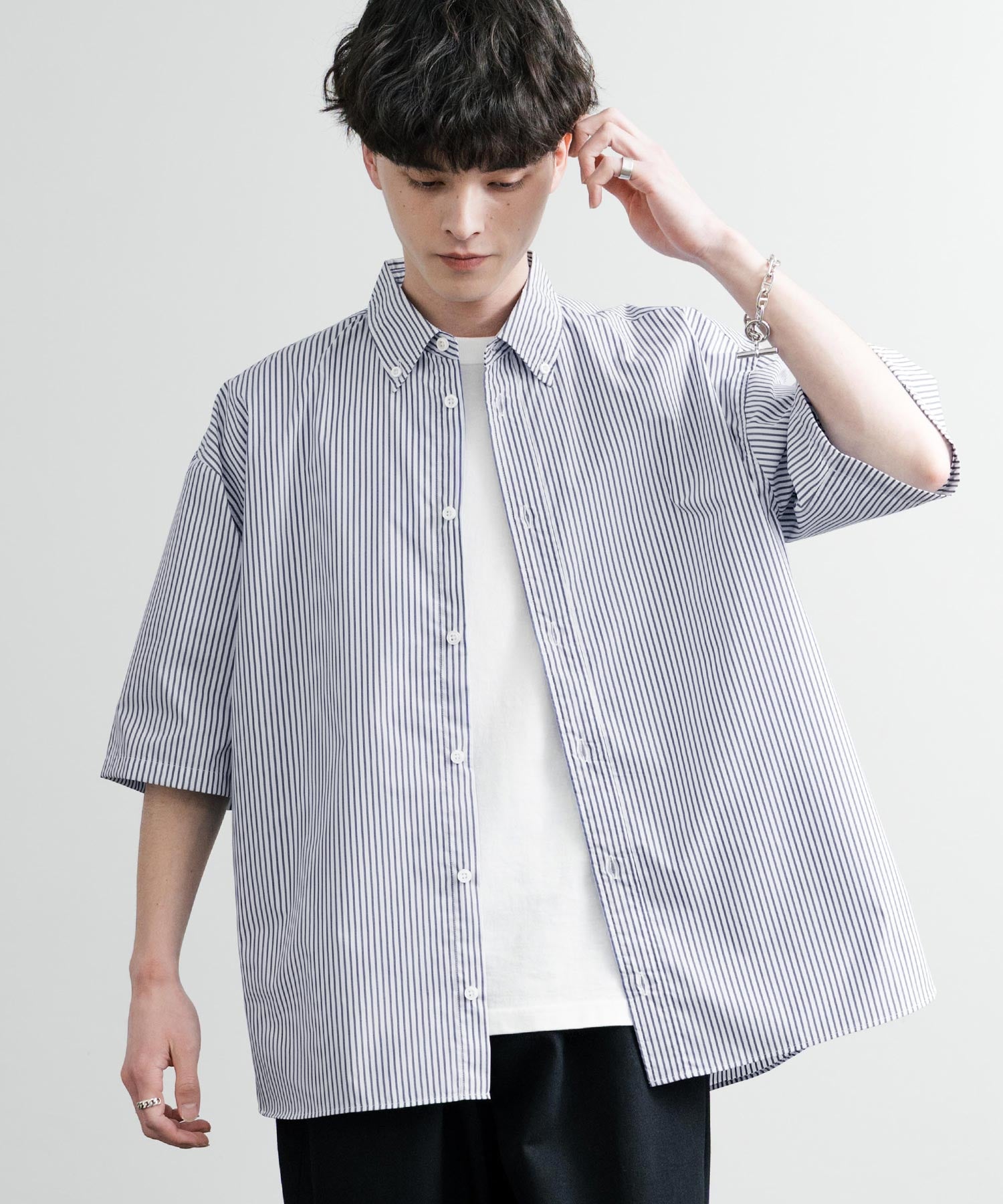 ロッキーモンロー Rocky Monroe 接触冷感 ストライプシャツ 半袖 メンズ ボタンダウン ボクシーAライン ルーズ UVカット日本製 Upscape Audience AUD6609 14696 （アイボリー） アイボリー