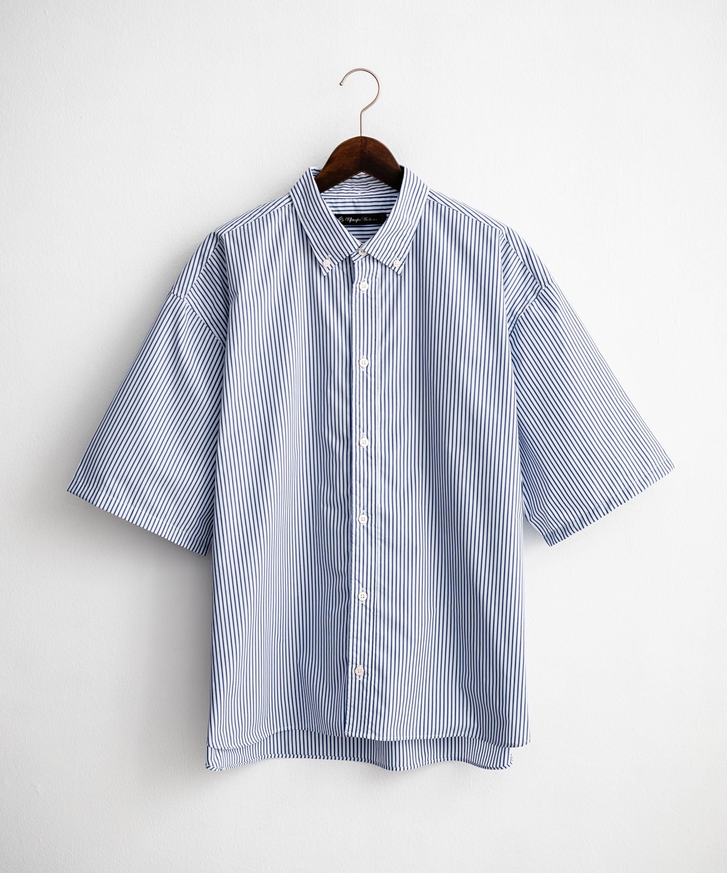 ロッキーモンロー Rocky Monroe 接触冷感 ストライプシャツ 半袖 メンズ ボタンダウン ボクシーAライン ルーズ UVカット日本製 Upscape Audience AUD6609 14696 （アイボリー） アイボリー