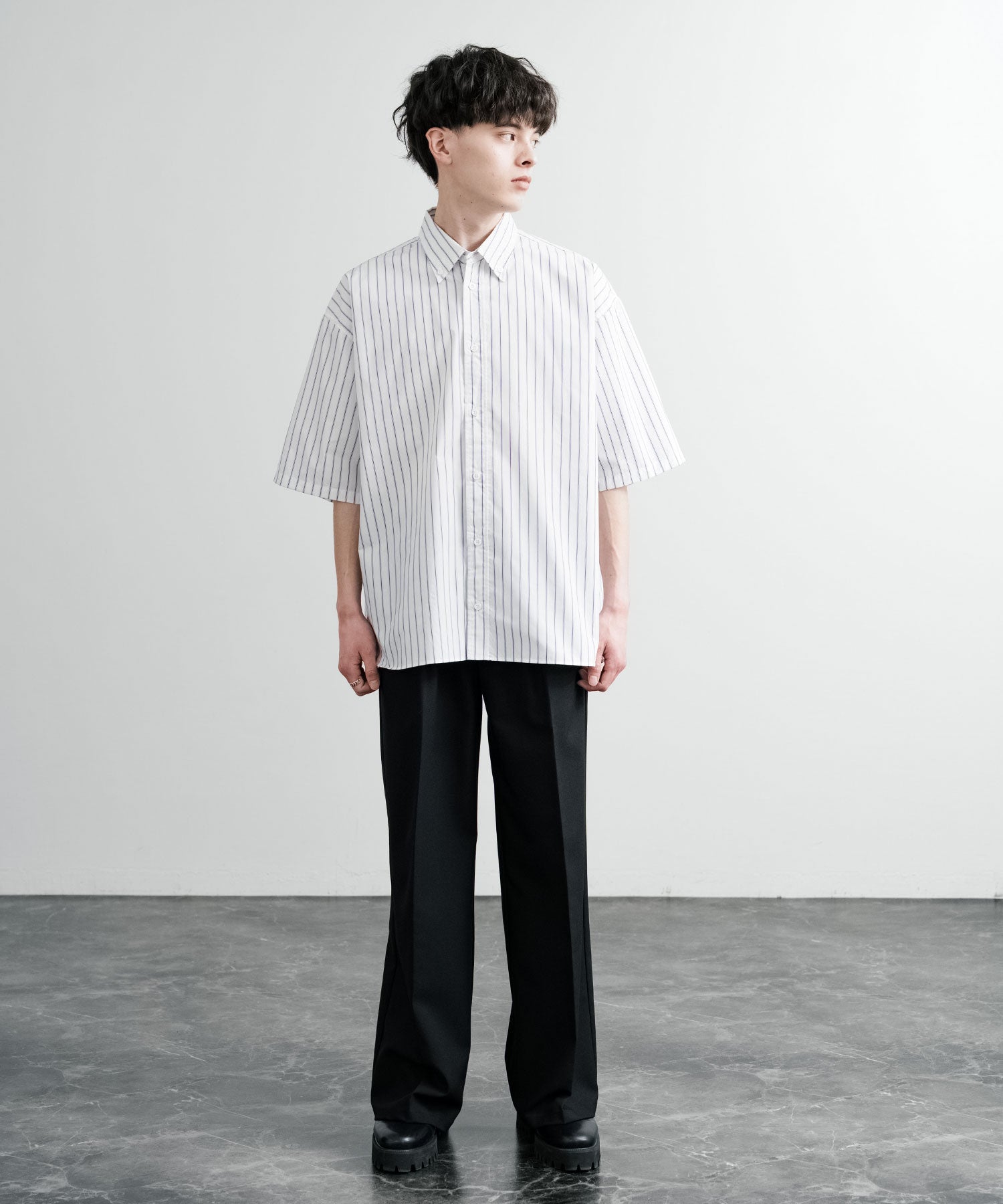 ロッキーモンロー Rocky Monroe 接触冷感 ストライプシャツ 半袖 メンズ ボタンダウン ボクシーAライン ルーズ UVカット日本製 Upscape Audience AUD6609 14696 （アイボリー） アイボリー