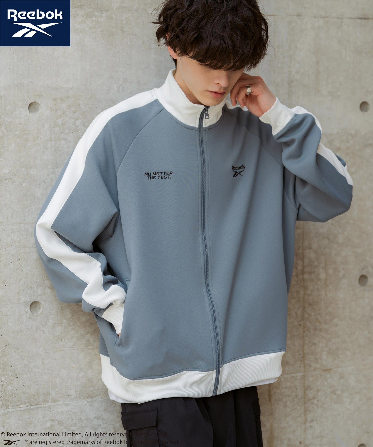 ロッキーモンロー Rocky Monroe Reebok リーボック トラックジャケット ジャージ ライトアウター メンズ ブルゾン ポンチ オーバーサイズ 袖ライン ロゴ刺繍 シンプル 14837 （ブルーグレー） ブルーグレー