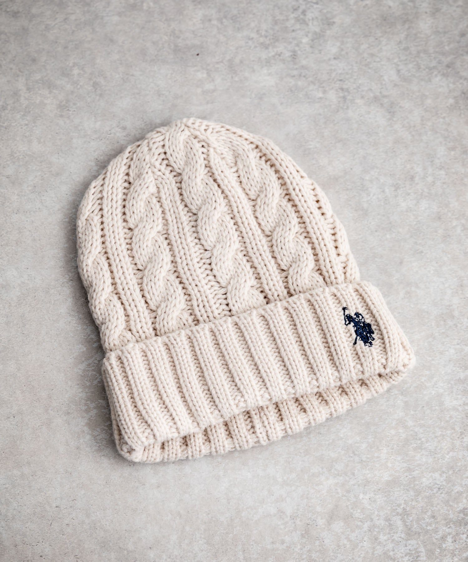 ロッキーモンロー Rocky Monroe ニット帽 ビニー メンズ レディース ニットキャップ 帽子 ケーブル編み 無地 ロゴ刺繍 スノボー 保温性  U.S. POLO ASSN.  14863 （11.アイボリー） 11.アイボリー