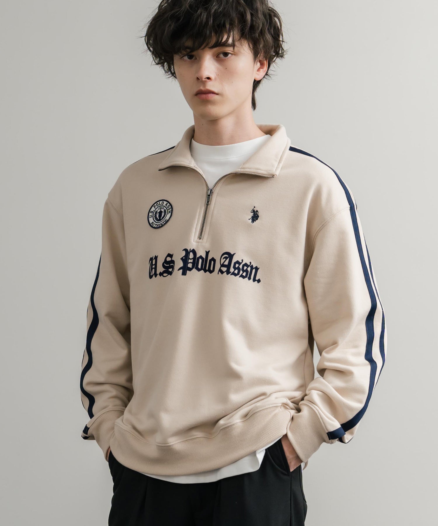 ロッキーモンロー Rocky Monroe スウェット トレーナー 長袖 ハーフジップ メンズ レディース 袖ライン ワッペン ロゴ刺繍 裏毛 スポーティー U.S. POLO ASSN.  14862 （12.オートミール） 12.オートミール