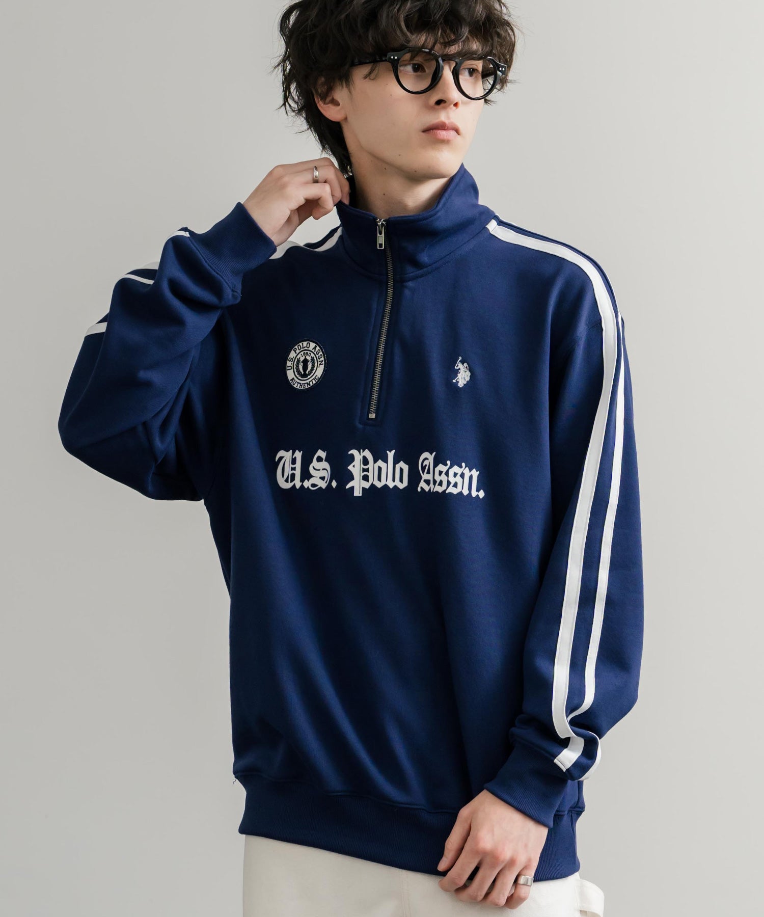ロッキーモンロー Rocky Monroe スウェット トレーナー 長袖 ハーフジップ メンズ レディース 袖ライン ワッペン ロゴ刺繍 裏毛 スポーティー U.S. POLO ASSN.  14862 （12.オートミール） 12.オートミール