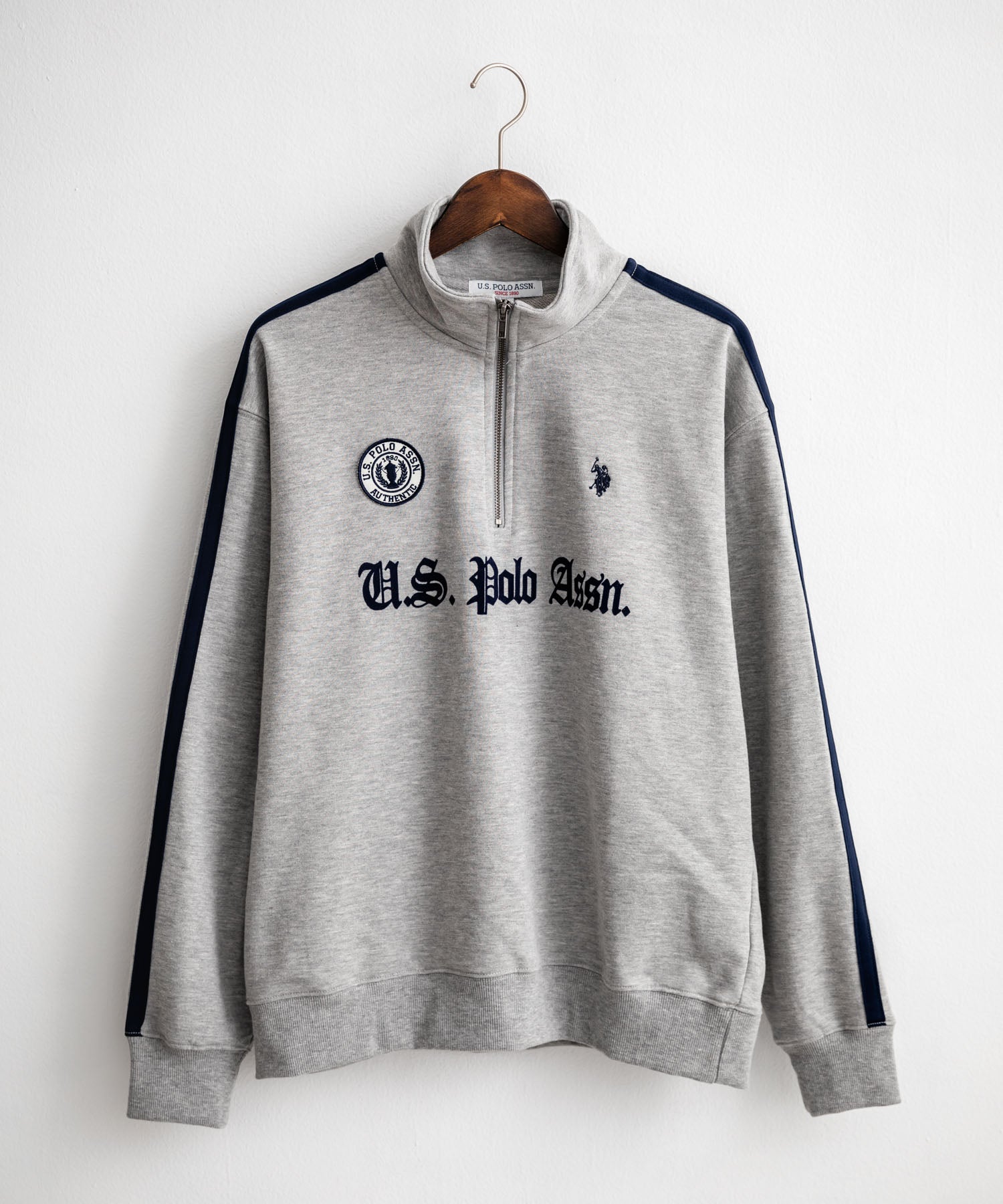 ロッキーモンロー Rocky Monroe スウェット トレーナー 長袖 ハーフジップ メンズ レディース 袖ライン ワッペン ロゴ刺繍 裏毛 スポーティー U.S. POLO ASSN.  14862 （12.オートミール） 12.オートミール
