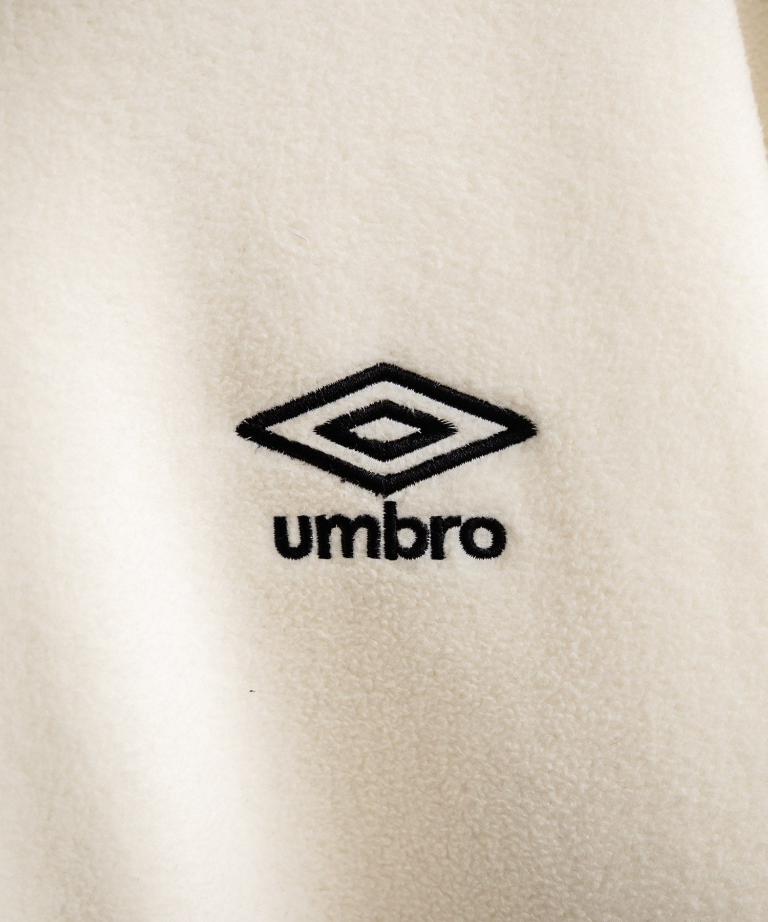 ロッキーモンロー Rocky Monroe UMBRO アンブロ フリース ハーフジップ 長袖 メンズ レディース トレーナー オーバーサイズ ロゴ刺繍 サイドライン ハイネック 別注 14946 （ネイビー） ネイビー