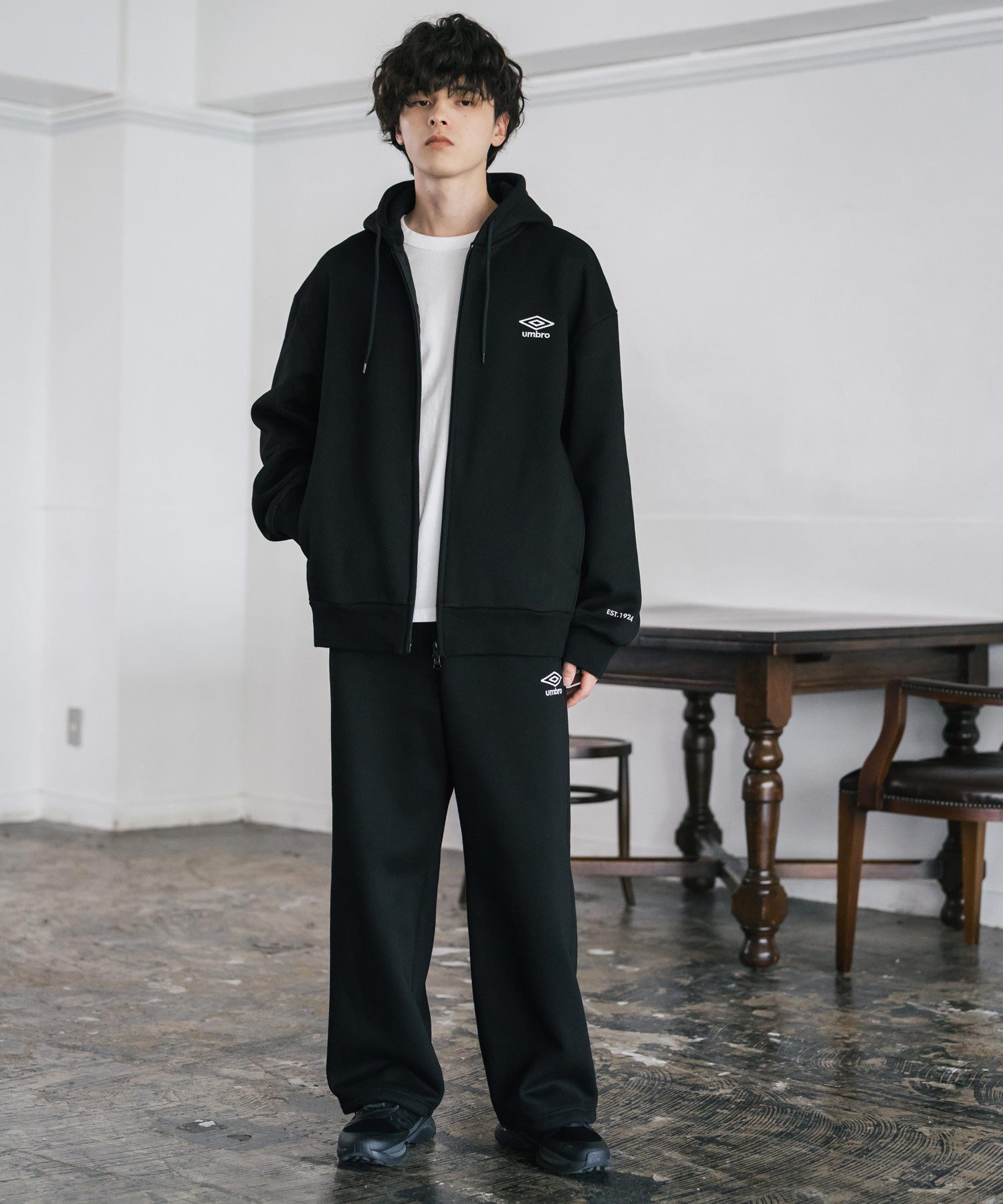 ロッキーモンロー Rocky Monroe UMBRO アンブロ ジップパーカー 裏起毛 長袖 メンズ スウェット フーディー ライトアウター オーバーサイズ あたたかい ロゴ刺繍 別注 14943 （チャコール） チャコール