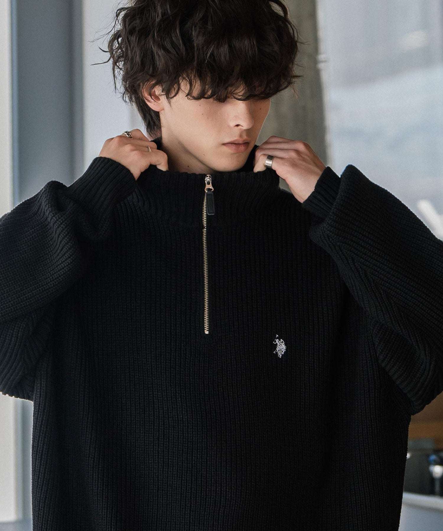 ロッキーモンロー Rocky Monroe U.S. POLO ASSN. ニット セーター 無地 メンズ レディース 長袖 畦編み オーバーサイズ ワンポイント ロゴ刺繍 ハーフジップ 別注 14769 （チャコール） チャコール