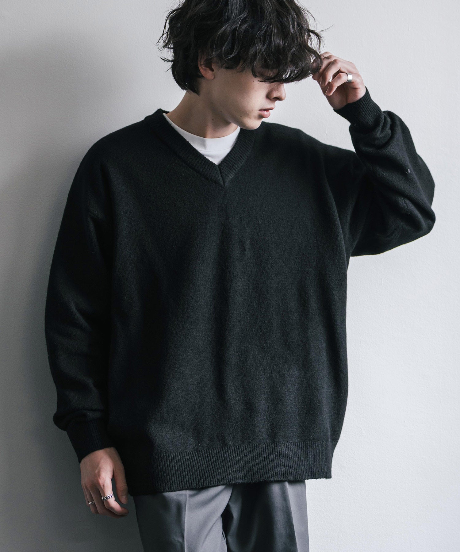 ロッキーモンロー Rocky Monroe ニット セーター 無地 メンズ レディース Vネック 長袖 天竺編み ウール混 メランジ オーバーサイズ リラックス プルオーバー 暖かい 秋冬 14715 （オフ） オフ