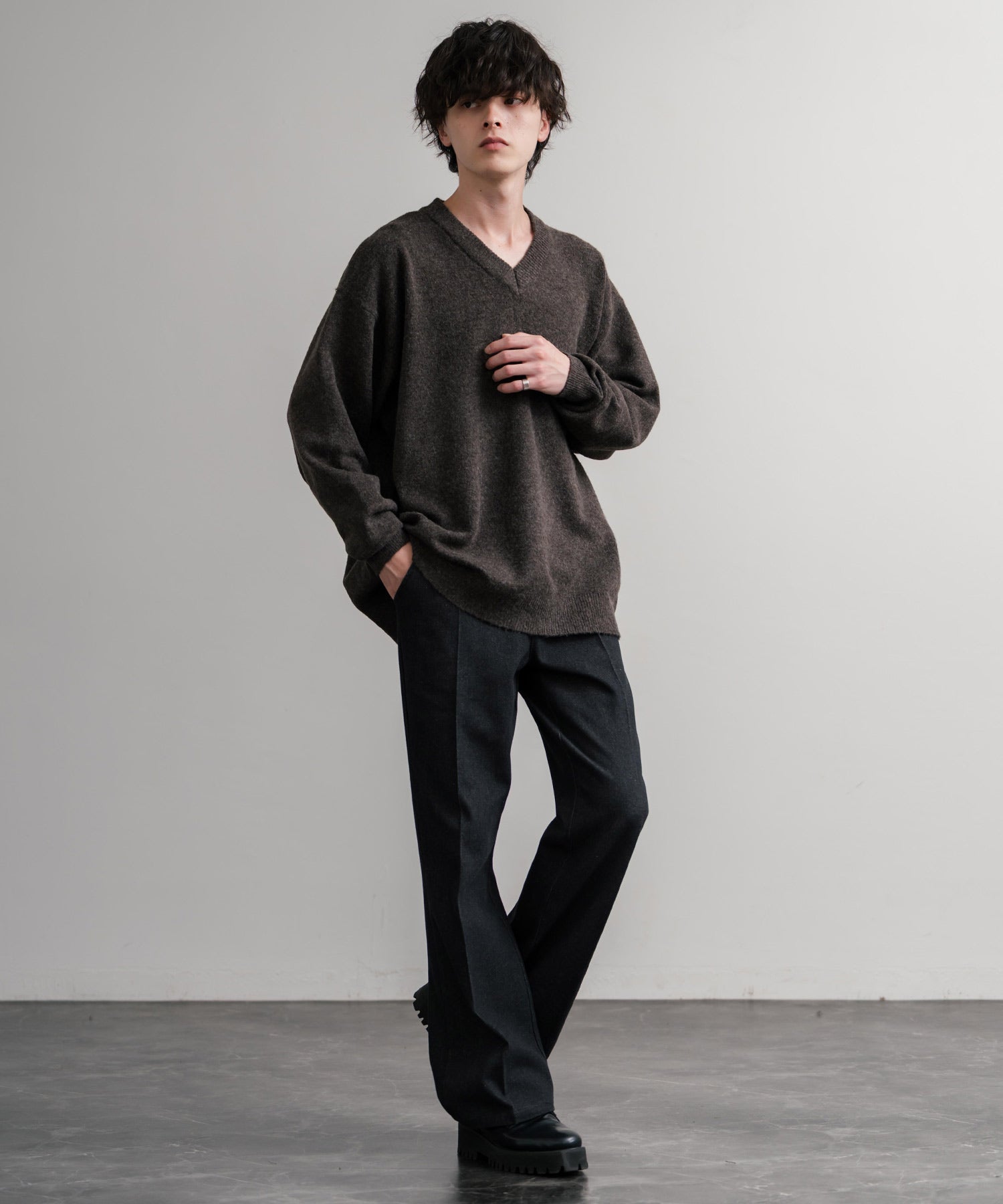 ロッキーモンロー Rocky Monroe ニット セーター 無地 メンズ レディース Vネック 長袖 天竺編み ウール混 メランジ オーバーサイズ リラックス プルオーバー 暖かい 秋冬 14715 （オフ） オフ