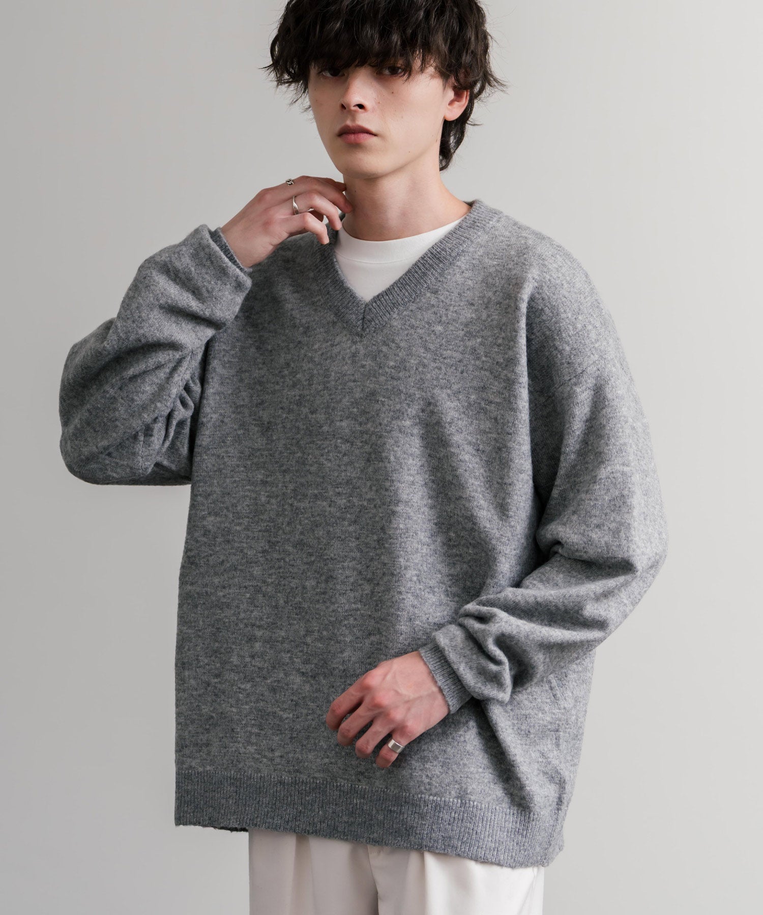 ロッキーモンロー Rocky Monroe ニット セーター 無地 メンズ レディース Vネック 長袖 天竺編み ウール混 メランジ オーバーサイズ リラックス プルオーバー 暖かい 秋冬 14715 （オフ） オフ