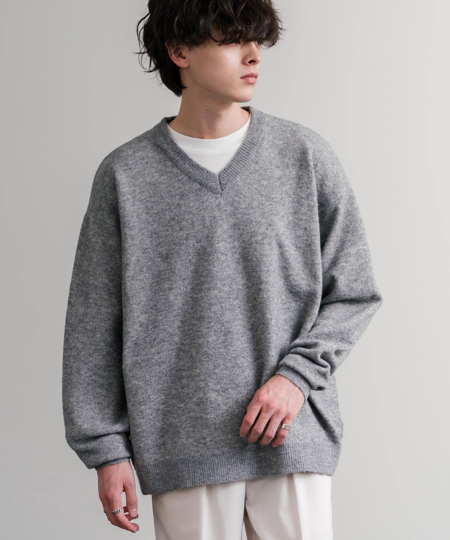 ロッキーモンロー Rocky Monroe ニット セーター 無地 メンズ レディース Vネック 長袖 天竺編み ウール混 メランジ オーバーサイズ リラックス プルオーバー 暖かい 秋冬 14715 （オフ） オフ