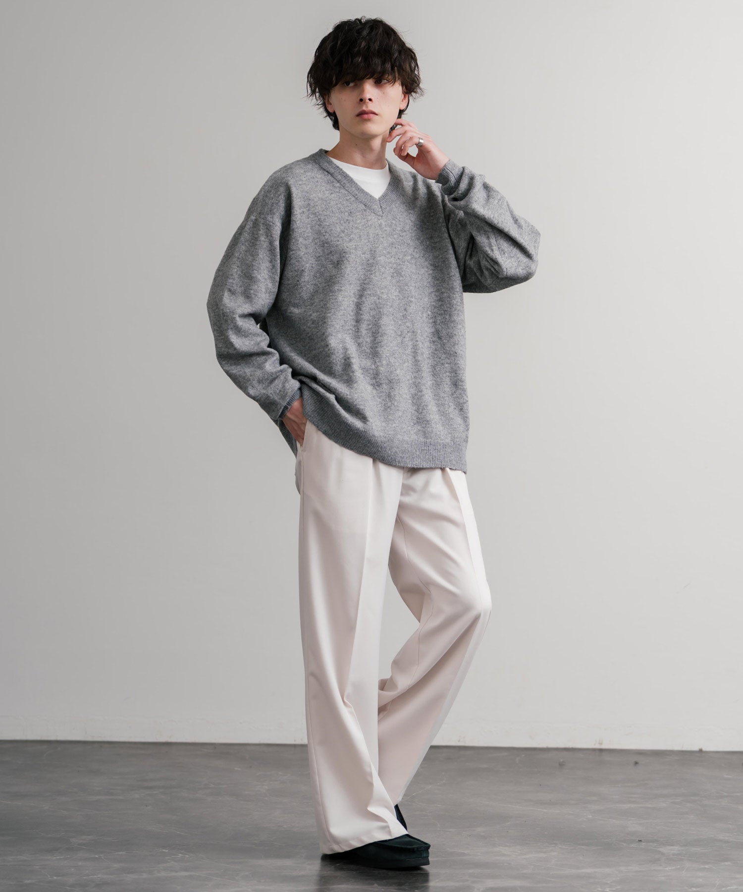 ロッキーモンロー Rocky Monroe ニット セーター 無地 メンズ レディース Vネック 長袖 天竺編み ウール混 メランジ オーバーサイズ リラックス プルオーバー 暖かい 秋冬 14715 （オフ） オフ