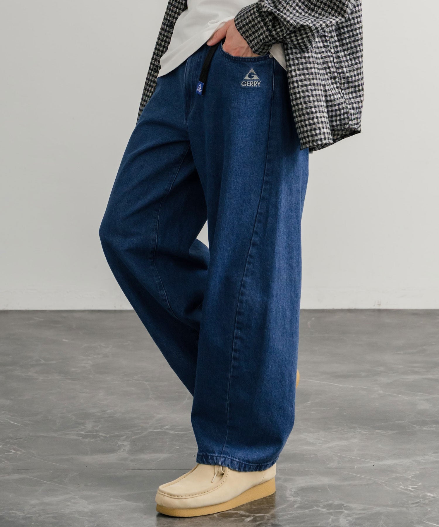 ロッキーモンロー Rocky Monroe GERRY ジェリー デニムパンツ クライミングパンツ メンズ レディース ジーンズ バレルレッグ UVカット ワイド   無地 ロゴ刺繍 15113 （73.ブルー） 73.ブルー
