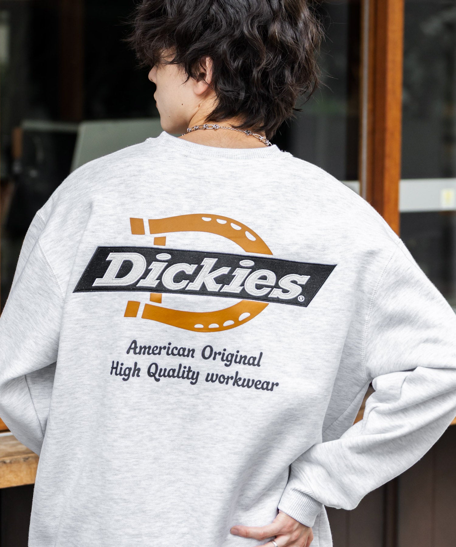 ロッキーモンロー Rocky Monroe Dickies スウェット トレーナー 裏起毛 メンズ レディース ロゴ 刺繍 ワンポイント バックプリント オーバーサイズ リラックス カジュアル 14886 （B-19.オートミール） B-19.オートミール