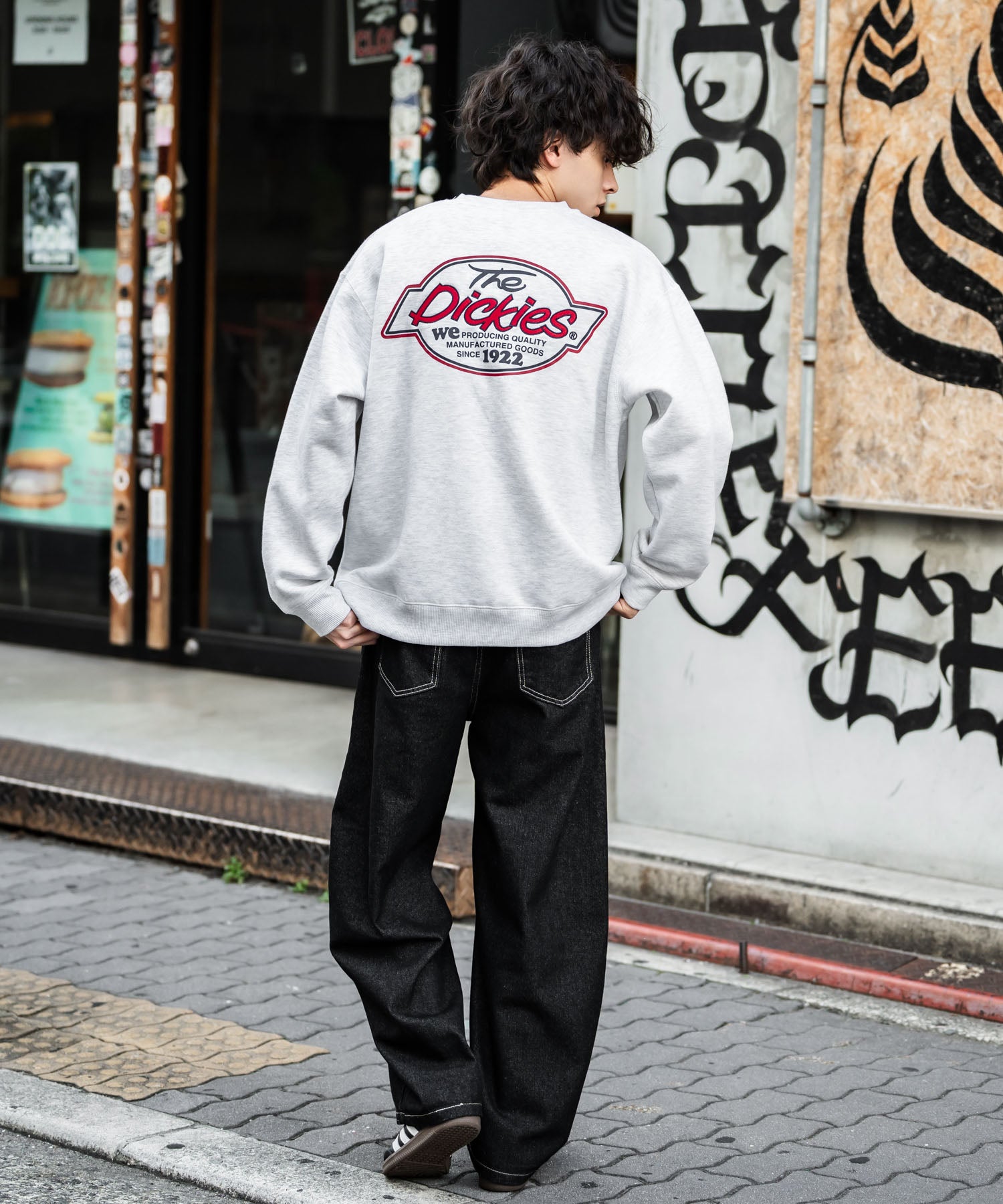 ロッキーモンロー Rocky Monroe Dickies スウェット トレーナー 裏起毛 メンズ レディース ロゴ 刺繍 ワンポイント バックプリント オーバーサイズ リラックス カジュアル 14886 （B-19.オートミール） B-19.オートミール