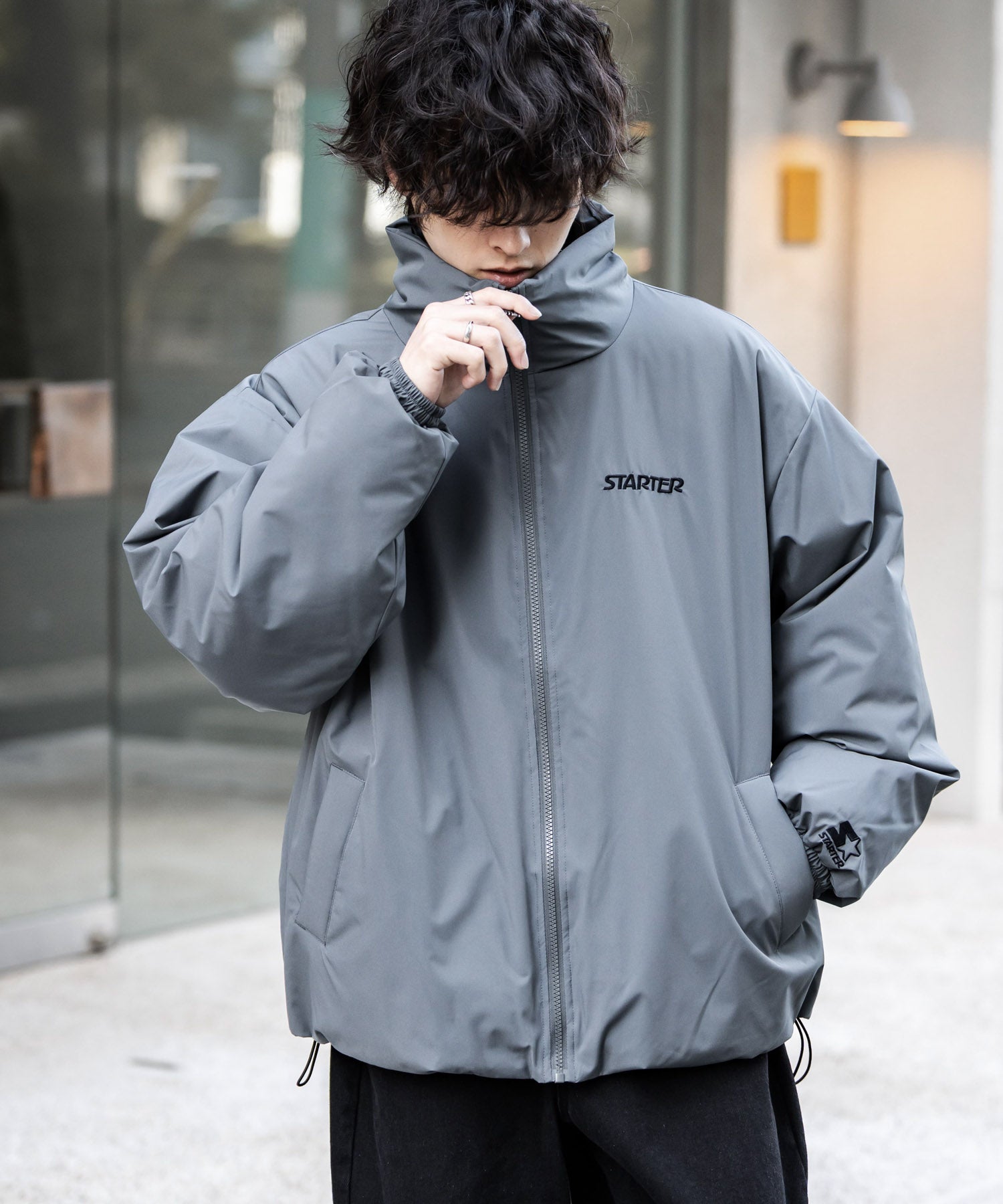 ロッキーモンロー Rocky Monroe ファイバーダウンジャケット 中綿 アウター メンズ レディース ブルゾン ロゴ 刺繍 ワンポイント 撥水 STARTER BLACK LABEL 15012 （カーキ） カーキ