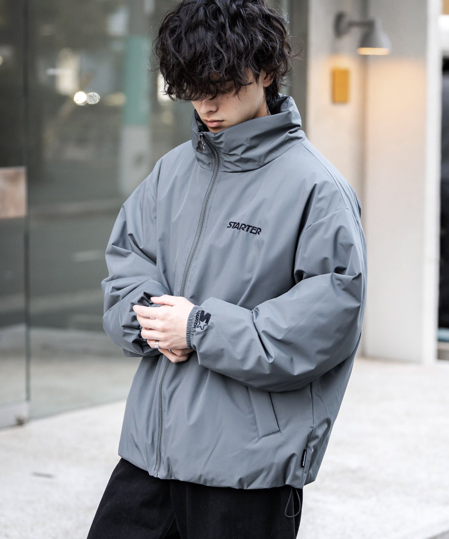 ロッキーモンロー Rocky Monroe ファイバーダウンジャケット 中綿 アウター メンズ レディース ブルゾン ロゴ 刺繍 ワンポイント 撥水 STARTER BLACK LABEL 15012 （カーキ） カーキ