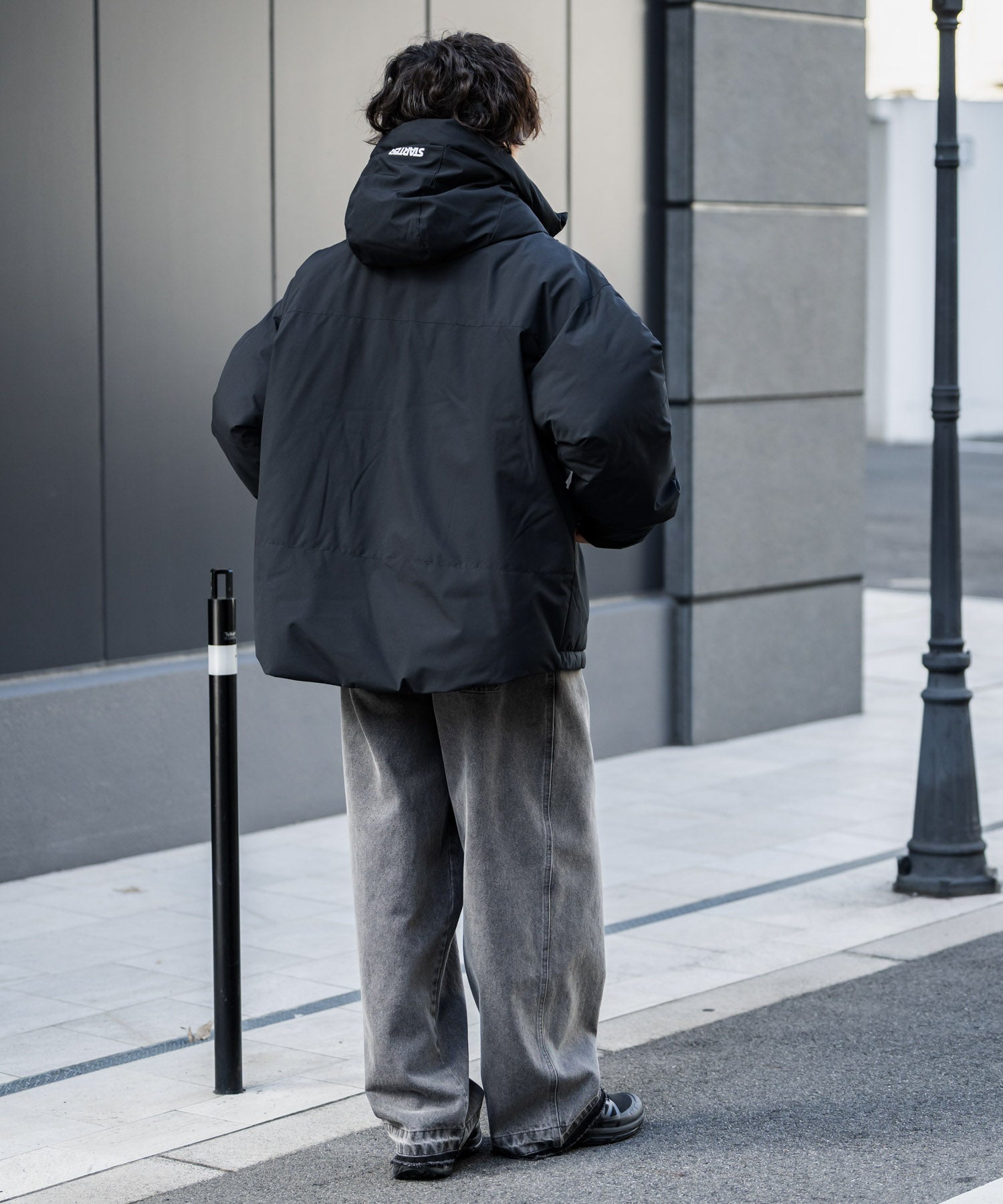 ロッキーモンロー Rocky Monroe ファイバーダウンジャケット 中綿 アウター フードジャケット メンズ レディース ブルゾン ロゴ 刺繍 STARTER BLACK LABEL 15013 （グレー） グレー