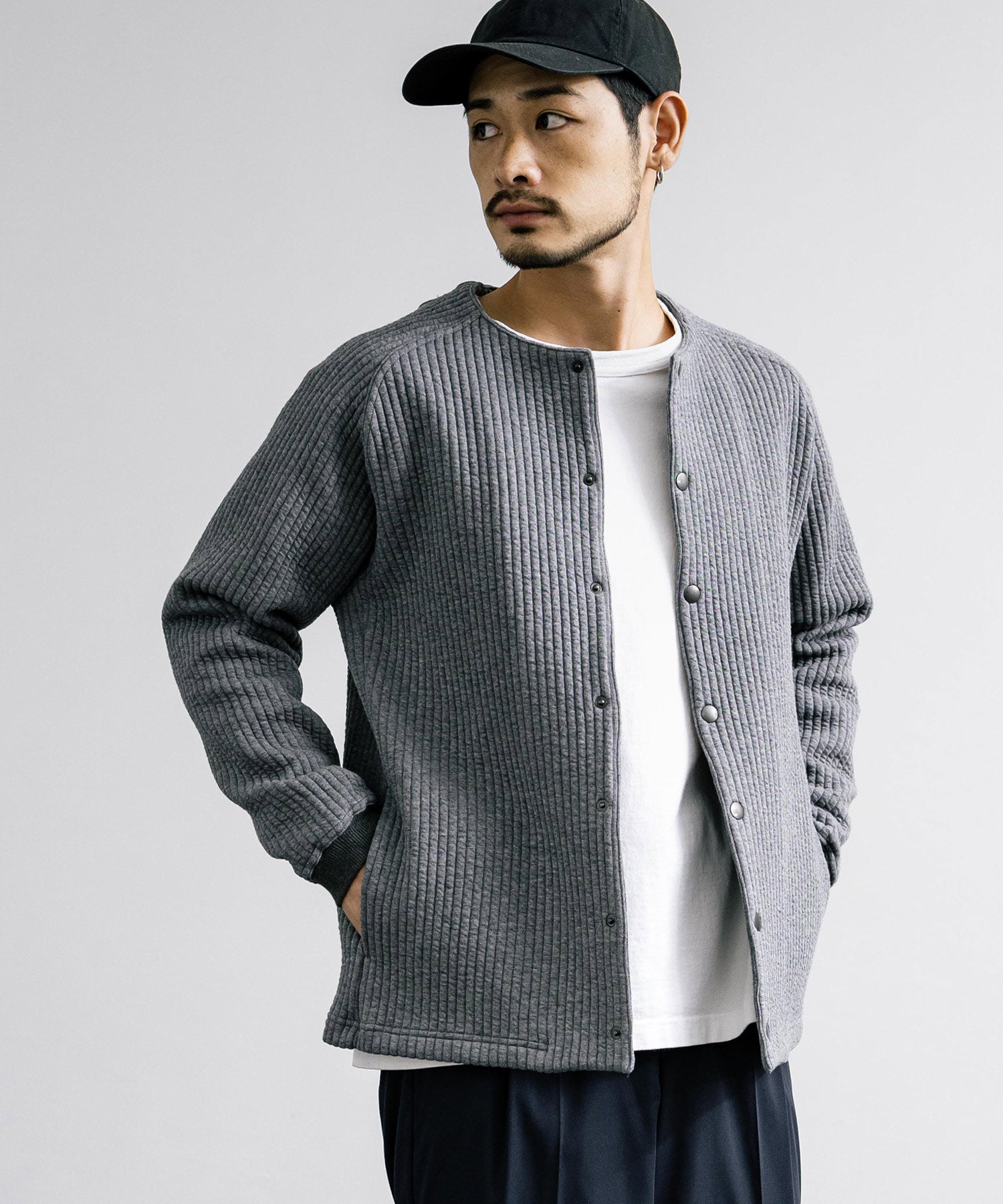 ロッキーモンロー Rocky Monroe ノーカラージャケット ブルゾン キルティングライナー メンズ カーディガン クロス ケーブル 国産 Upscape Audience AUD7330 15388 （ケーブルブラック） ケーブルブラック