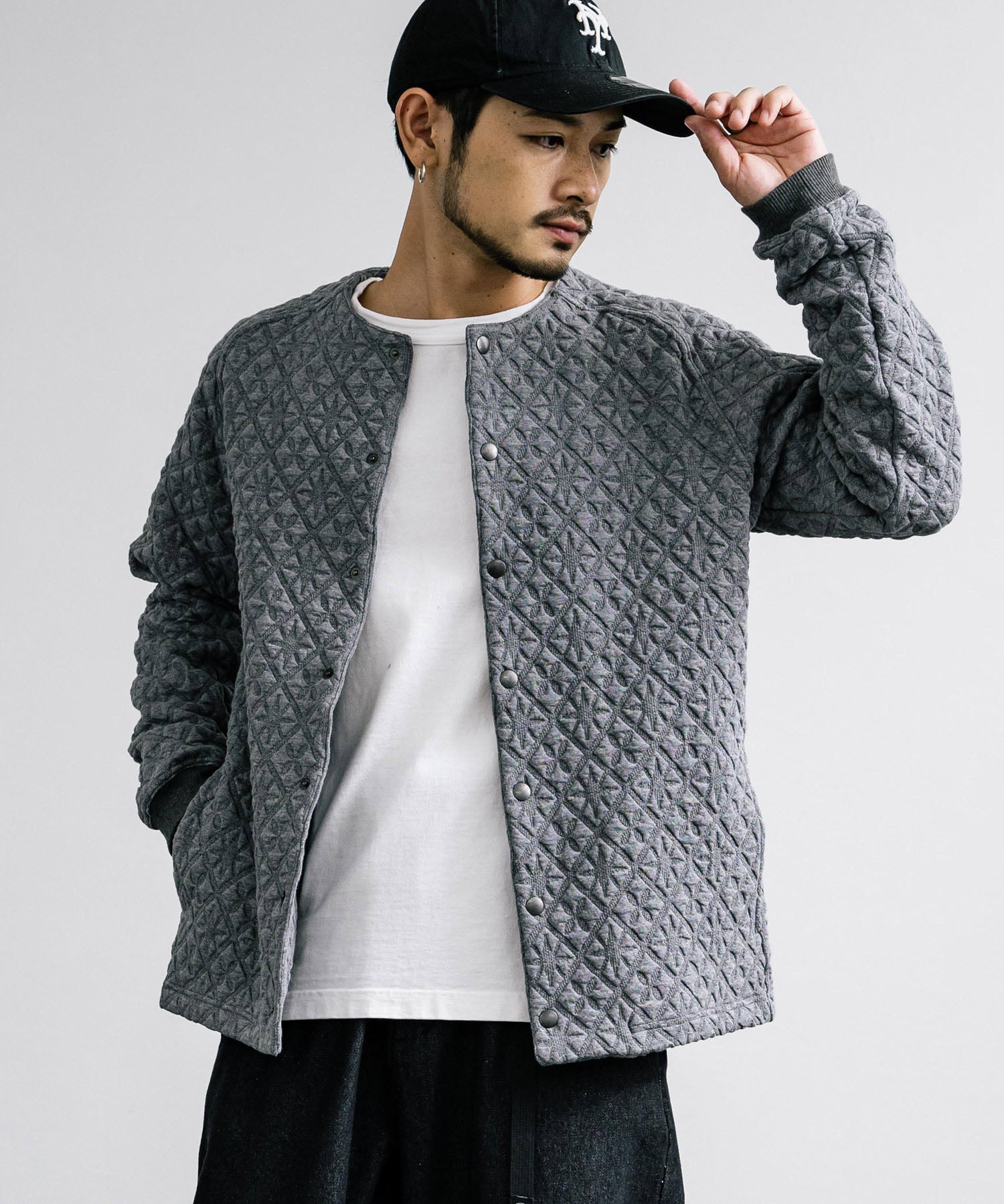 ロッキーモンロー Rocky Monroe ノーカラージャケット ブルゾン キルティングライナー メンズ カーディガン クロス ケーブル 国産 Upscape Audience AUD7330 15388 （ケーブルブラック） ケーブルブラック