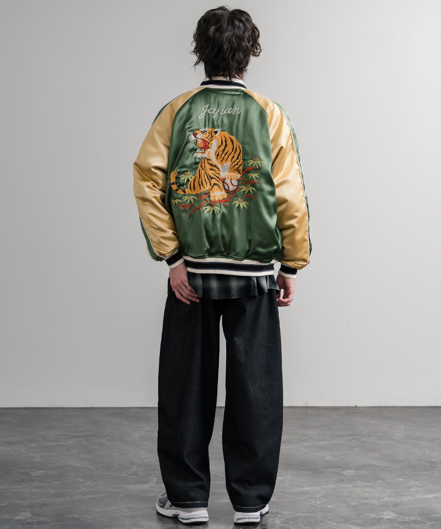 ロッキーモンロー Rocky Monroe スカジャン リバーシブル 2WAY MA-1 メンズ レディース 短丈 ショート丈 スーベニア 刺繍 虎 KRIFF MAYER 2515102 14883 （65.グリーン） 65.グリーン