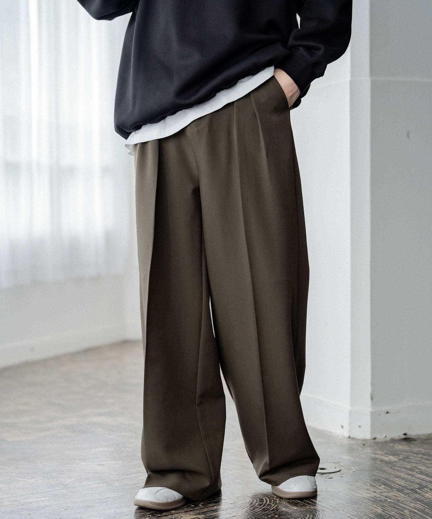 ロッキーモンロー Rocky Monroe ワイドスラックス セミワイド メンズ イージー ストレート 2タック ストレッチ センタープレス 無地 ピンストライプ リラックス ゆったり カジュアル 15248 （ブラウン） ブラウン