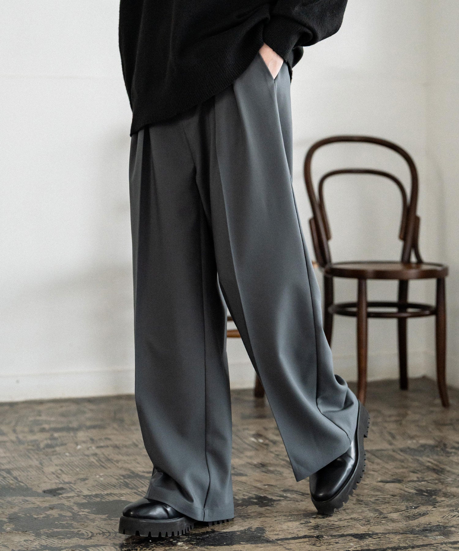 ロッキーモンロー Rocky Monroe ワイドスラックス セミワイド メンズ イージー ストレート 2タック ストレッチ センタープレス 無地 ピンストライプ リラックス ゆったり カジュアル 15248 （チャコール） チャコール