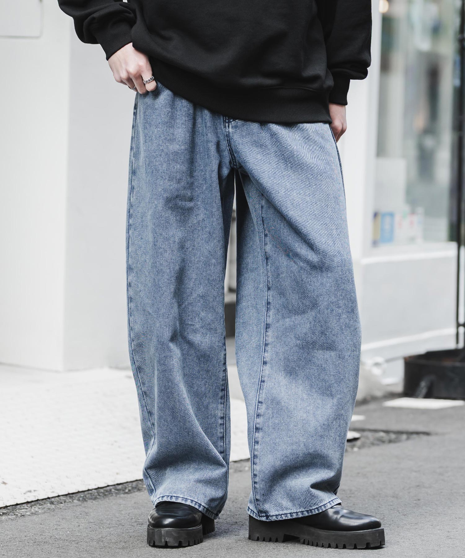 ロッキーモンロー Rocky Monroe カーブデニム バレルレッグ ワイドテーパード メンズ レディース ジーパン ジーンズ リラックス ゆったり ゆるパン ルーズ ユーズド ヒゲ加工 15377 （ブルー(ケミカル)） ブルー(ケミカル)