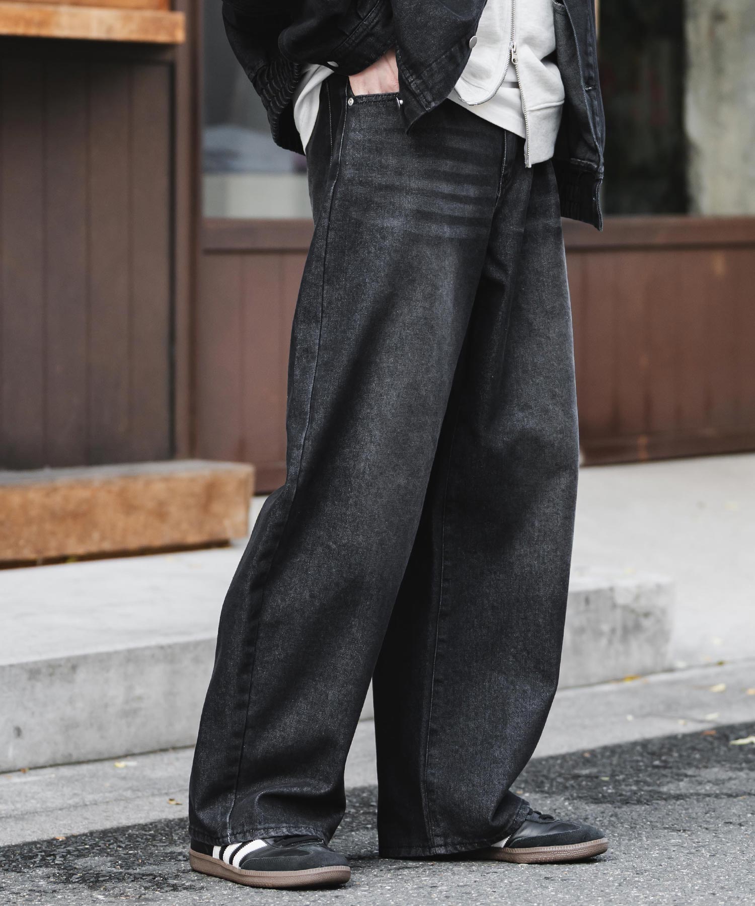 ロッキーモンロー Rocky Monroe カーブデニム バレルレッグ ワイドテーパード メンズ レディース ジーパン ジーンズ リラックス ゆったり ゆるパン ルーズ ユーズド ヒゲ加工 15377 （ブルー(ケミカル)） ブルー(ケミカル)