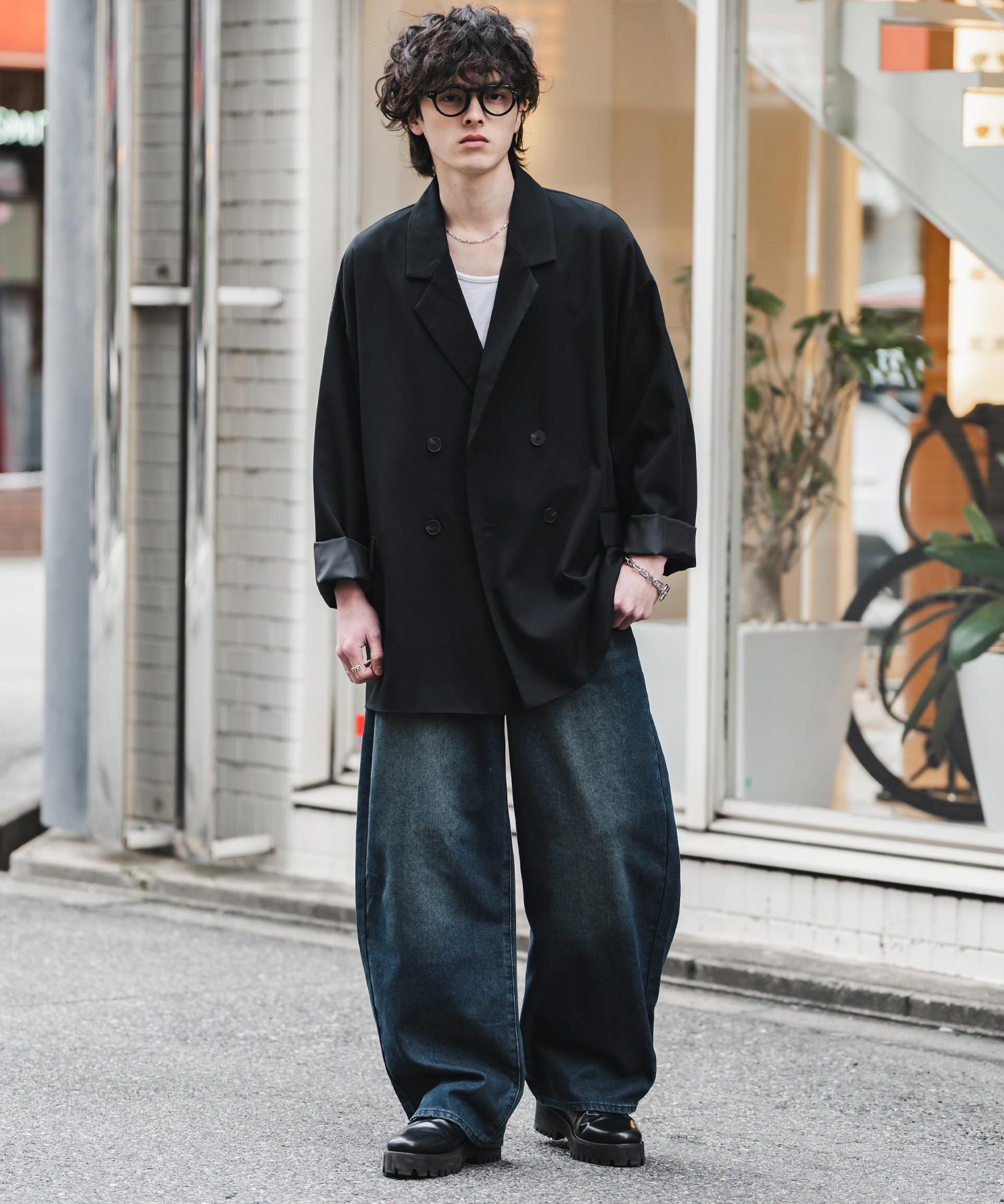 ロッキーモンロー Rocky Monroe カーブデニム バレルレッグ ワイドテーパード メンズ レディース ジーパン ジーンズ リラックス ゆったり ゆるパン ルーズ ユーズド ヒゲ加工 15377 （ブルー(ケミカル)） ブルー(ケミカル)