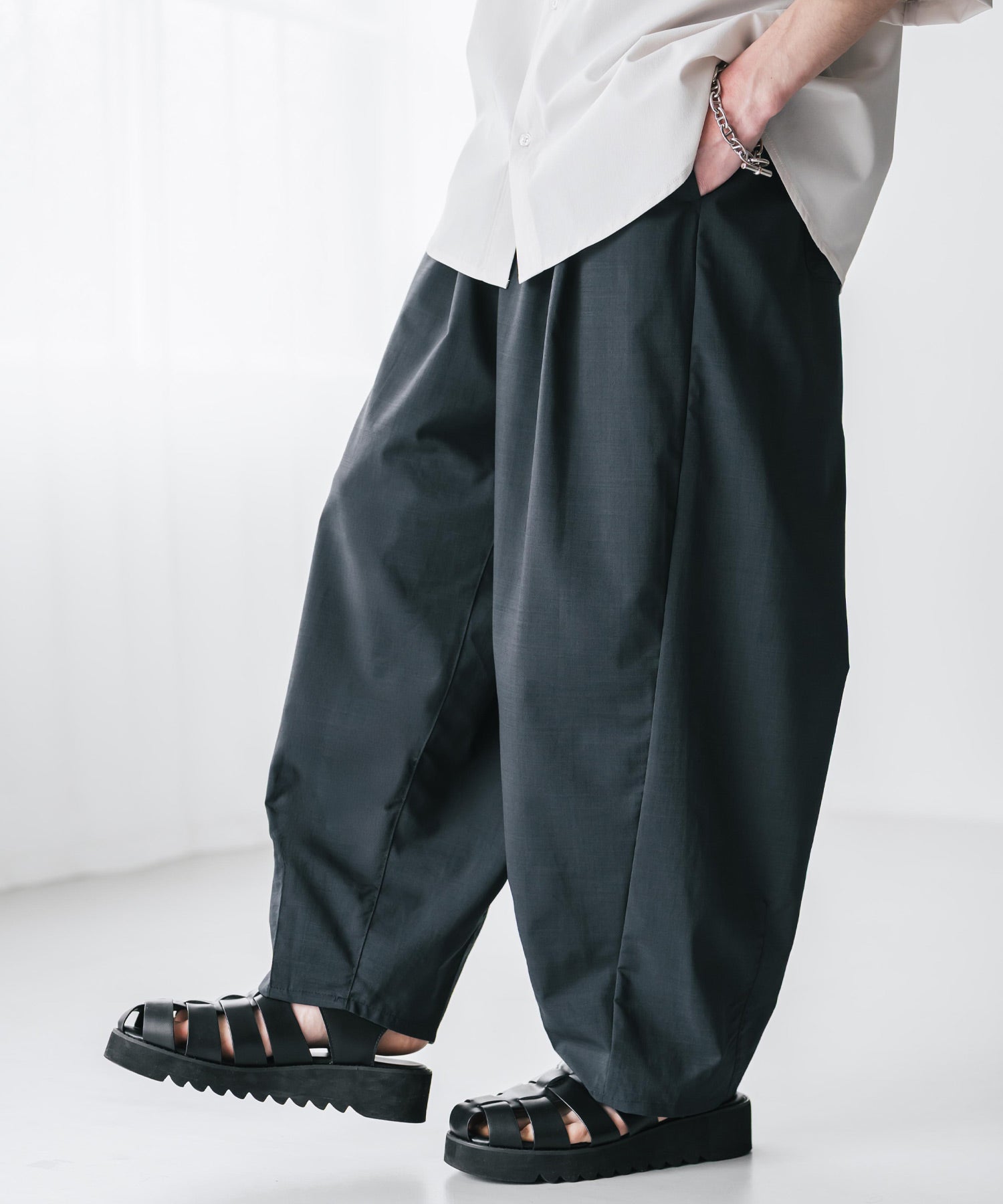ロッキーモンロー Rocky Monroe バルーンパンツ カーブ バレル 接触冷感 メンズ ワイド イージー テーパード リラックス タック リネンライク 吸水速乾 ストレッチ ひんやり 軽い 15481 （ブラウン） ブラウン